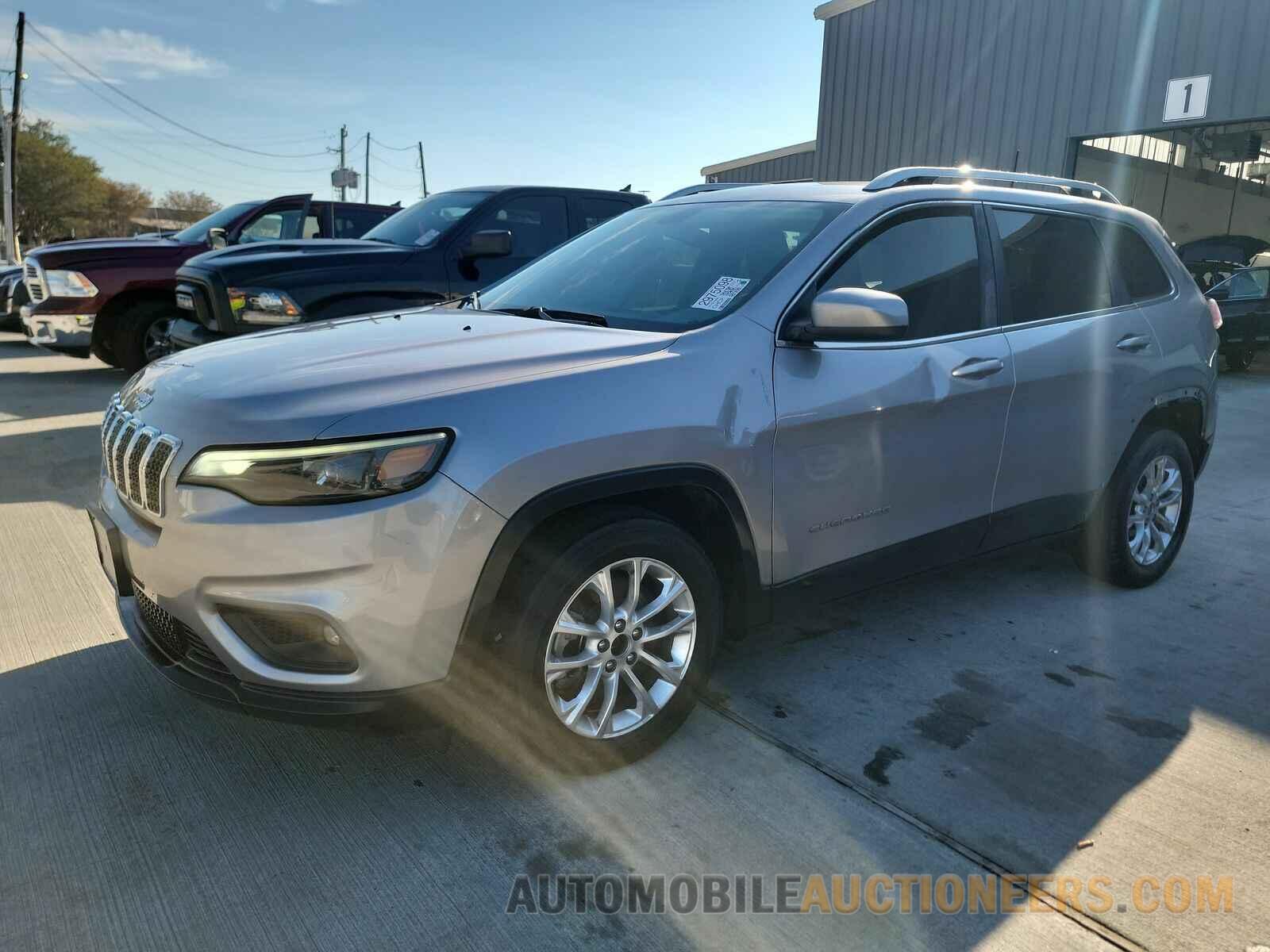 1C4PJLCB3KD109980 Jeep Cherokee 2019