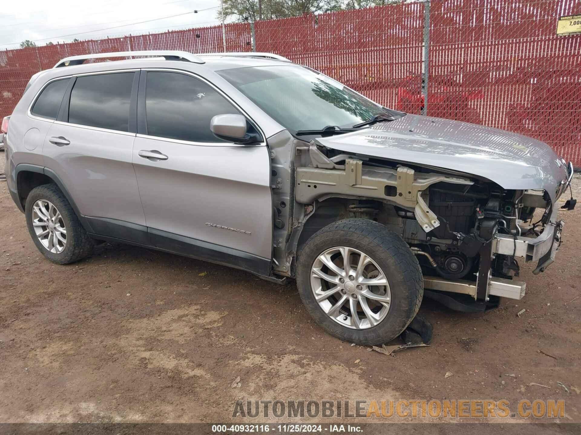 1C4PJLCB3KD153459 JEEP CHEROKEE 2019