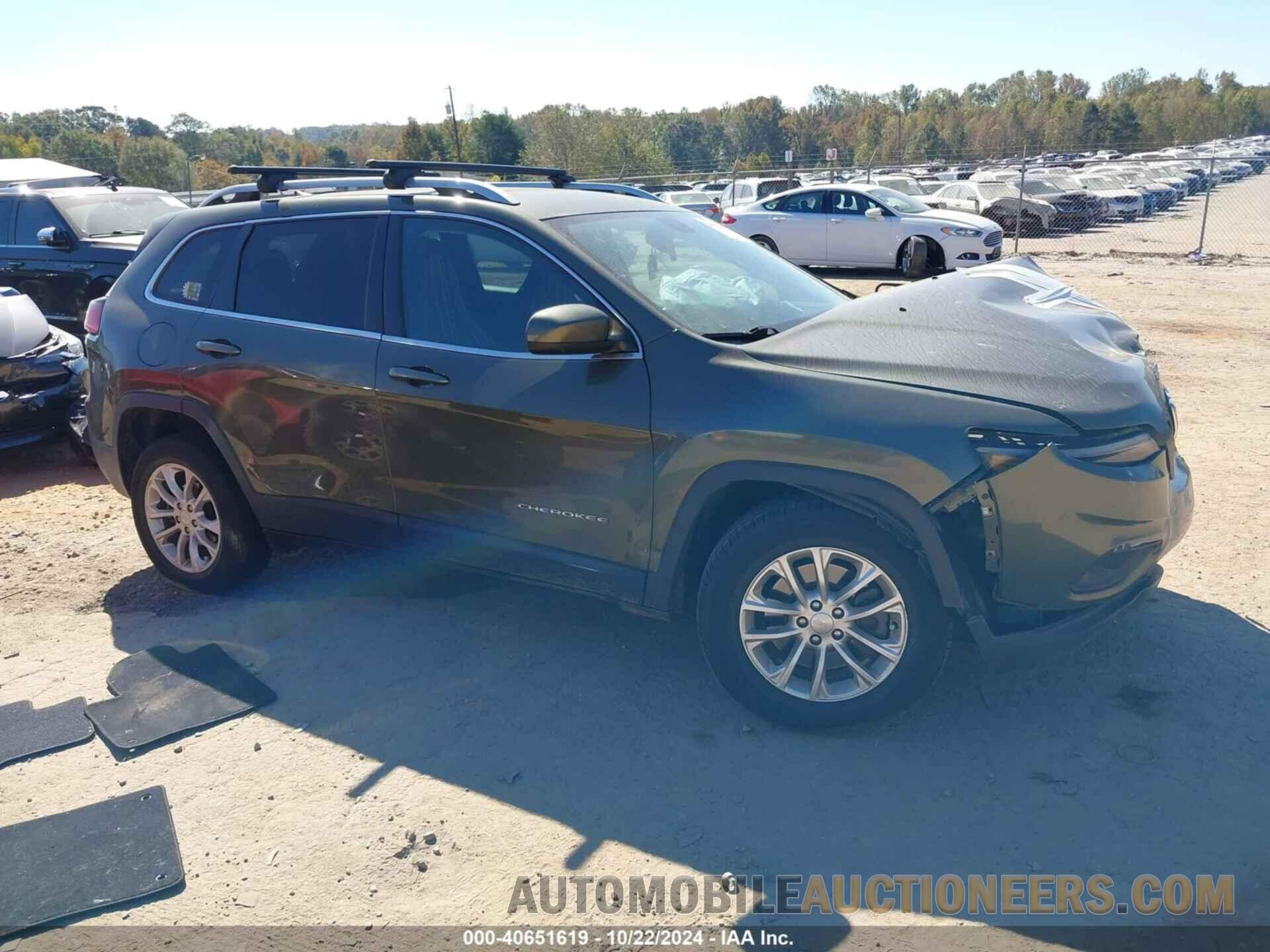 1C4PJLCB3KD262732 JEEP CHEROKEE 2019