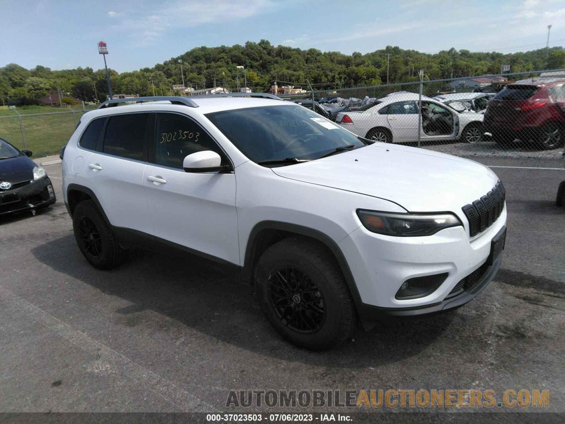 1C4PJLCB3KD357453 JEEP CHEROKEE 2019