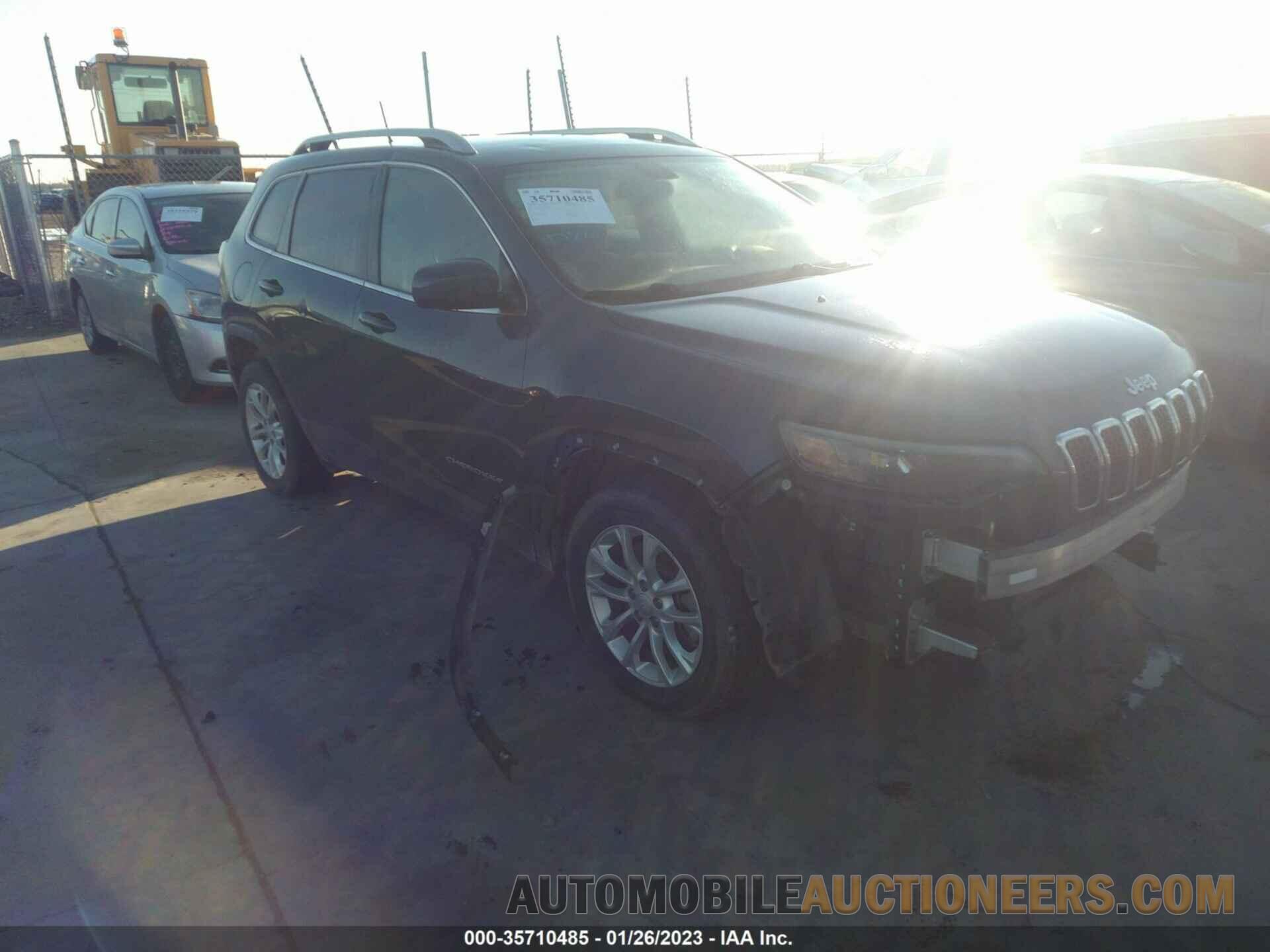 1C4PJLCB3KD381509 JEEP CHEROKEE 2019