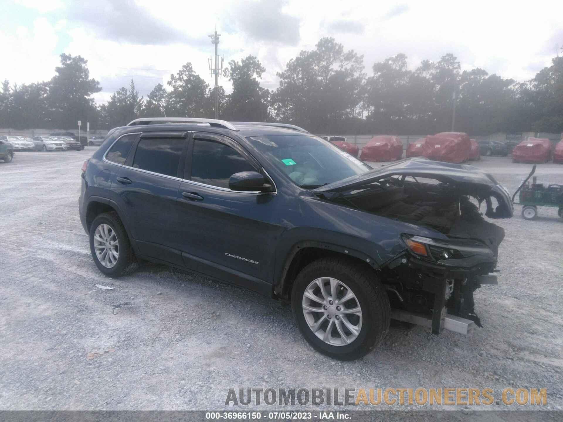 1C4PJLCB3KD469637 JEEP CHEROKEE 2019