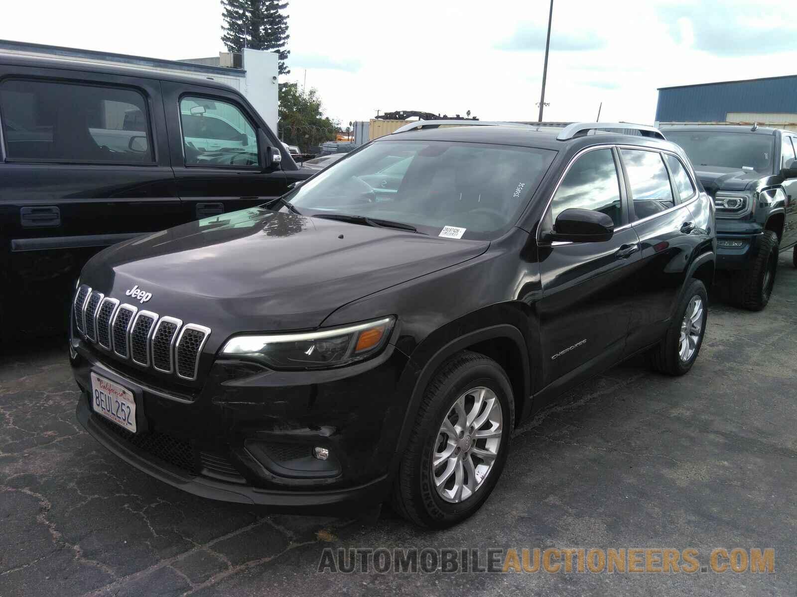 1C4PJLCB4KD187426 Jeep Cherokee 2019