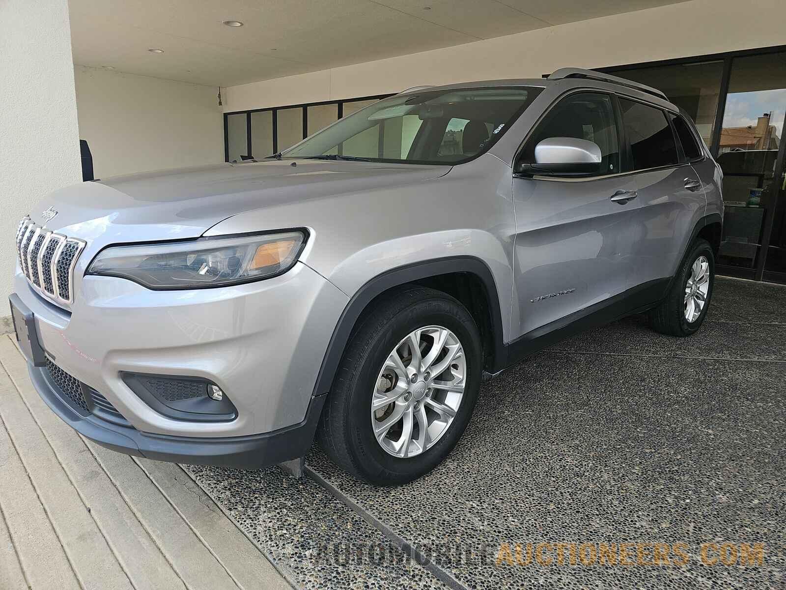 1C4PJLCB5KD307878 Jeep Cherokee 2019