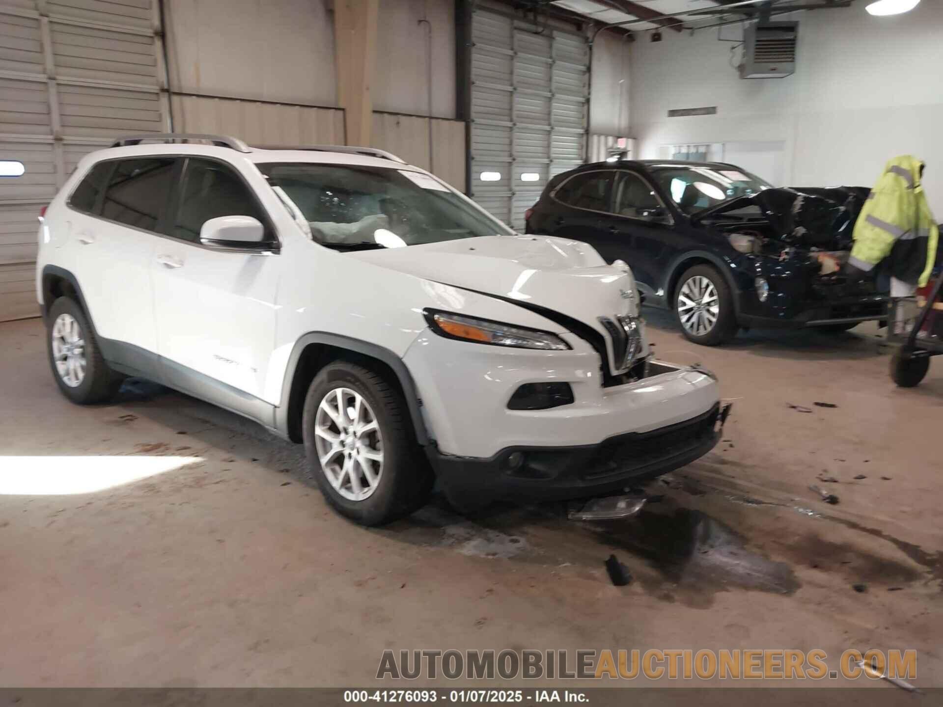 1C4PJLCS7HW549570 JEEP CHEROKEE 2017