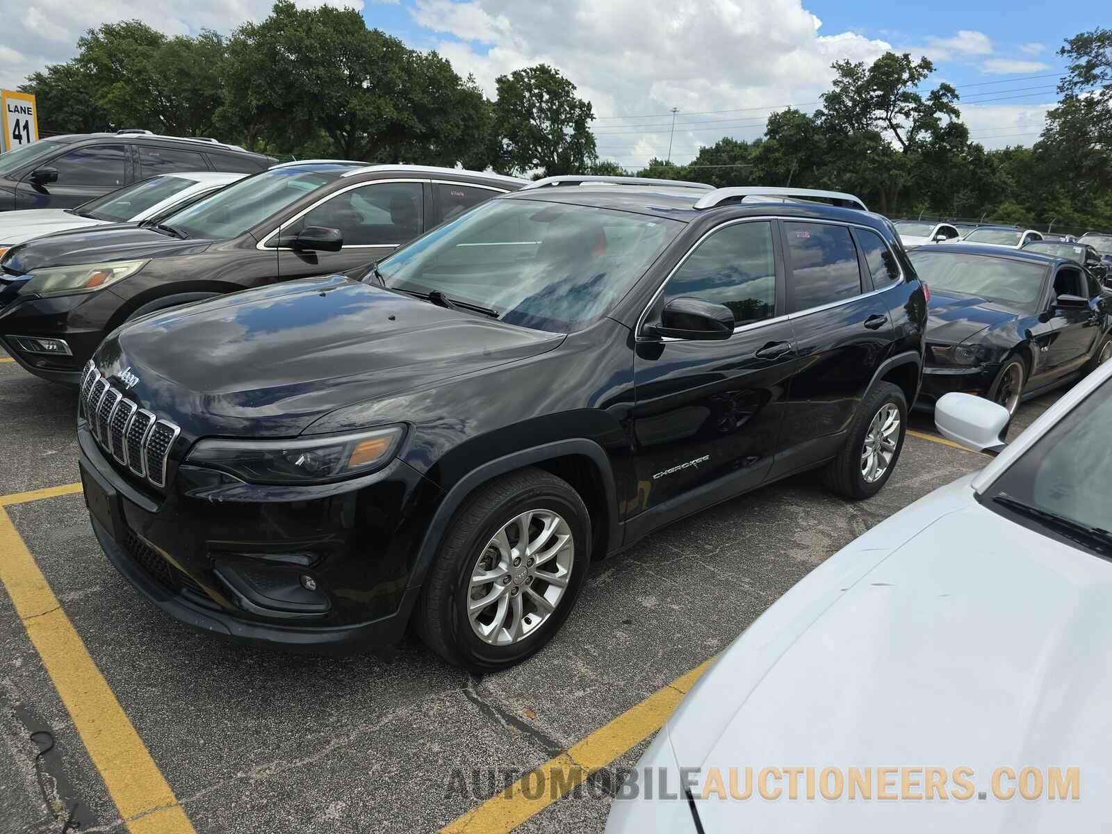 1C4PJLCX2KD205210 Jeep Cherokee 2019