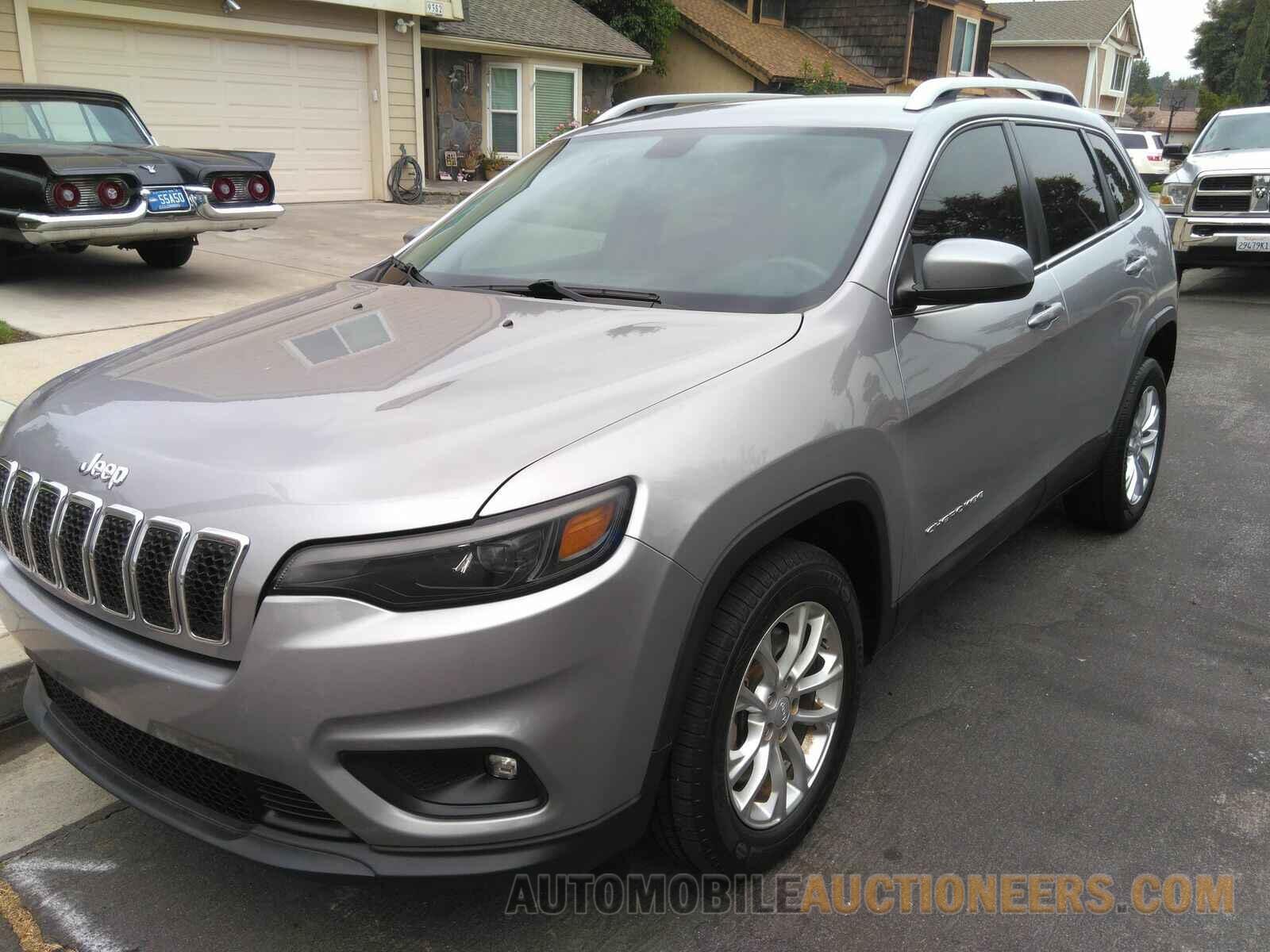 1C4PJLCXXKD353590 Jeep Cherokee 2019