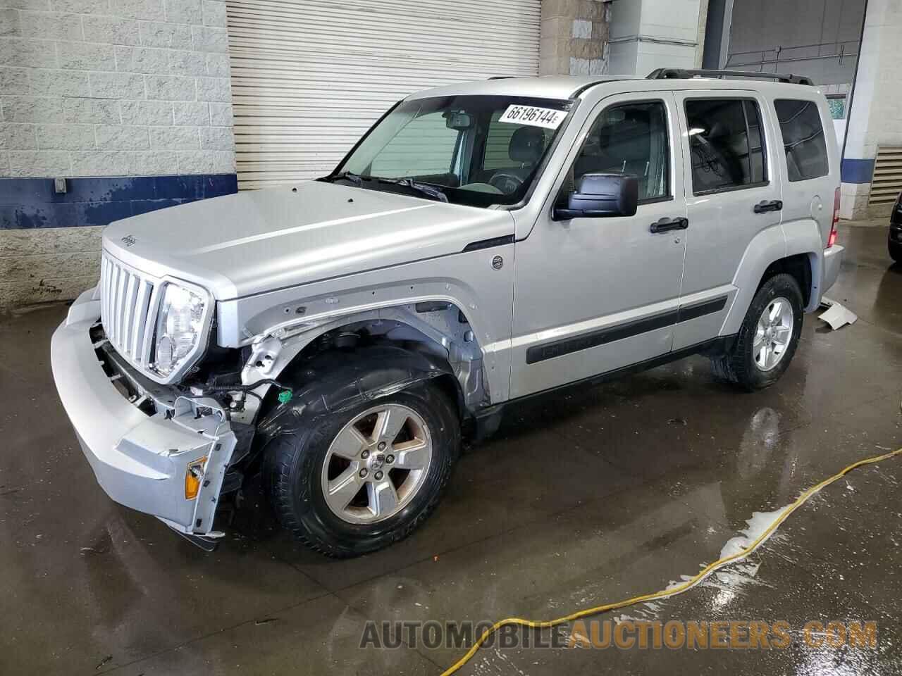 1C4PJMAK1CW136724 JEEP LIBERTY 2012