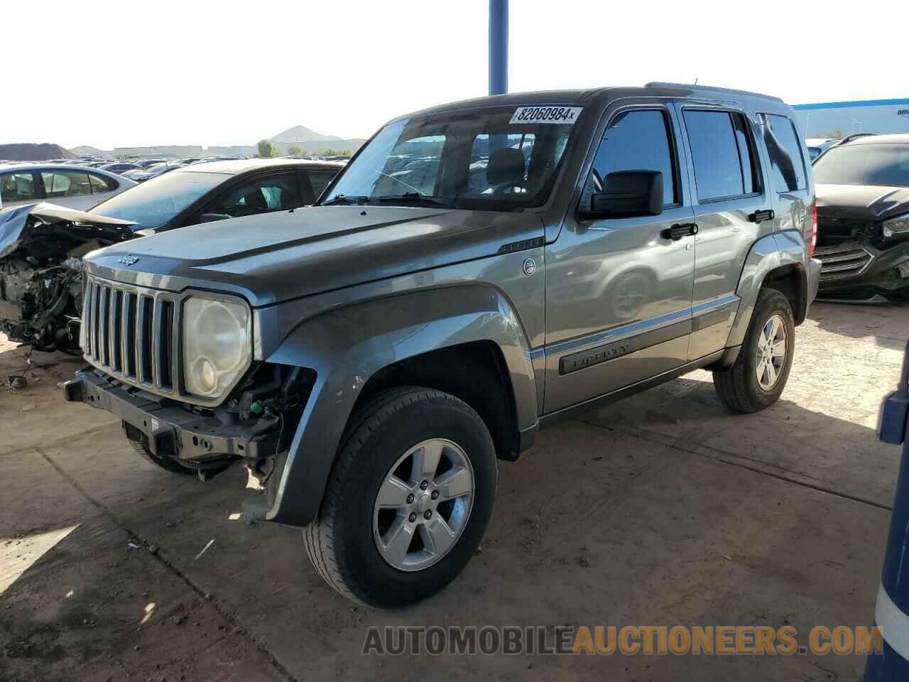 1C4PJMAK2CW143083 JEEP LIBERTY 2012