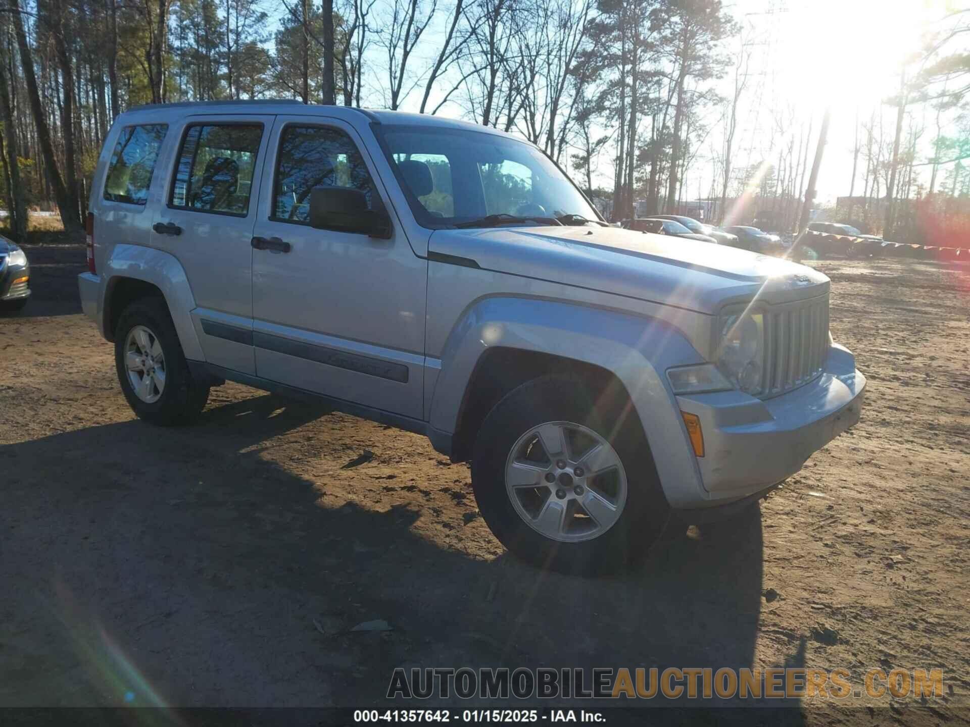 1C4PJMAKXCW110302 JEEP LIBERTY 2012