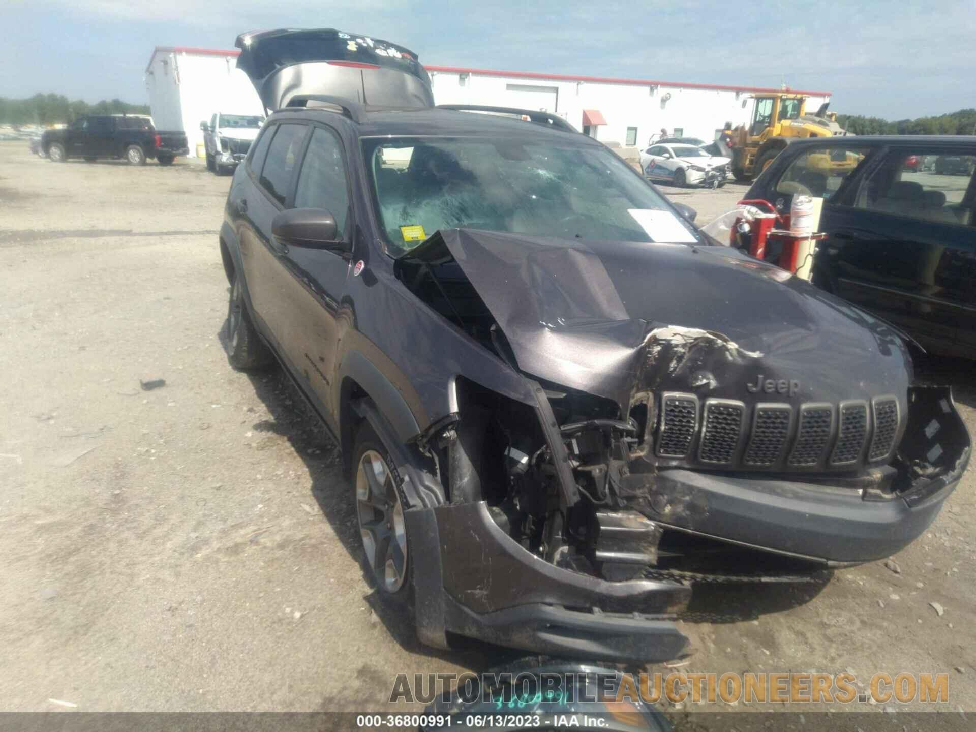 1C4PJMBX3KD190059 JEEP CHEROKEE 2019