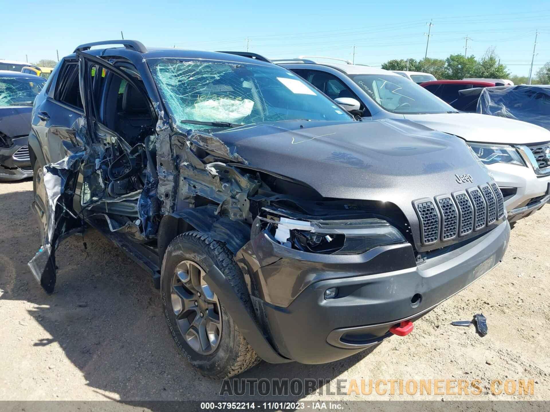 1C4PJMBX3KD374949 JEEP CHEROKEE 2019