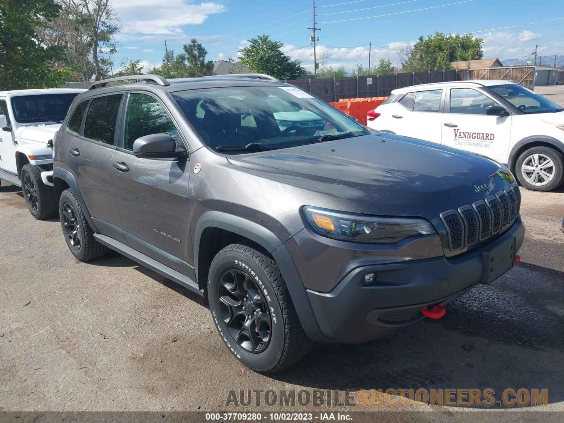 1C4PJMBX4KD217303 JEEP CHEROKEE 2019