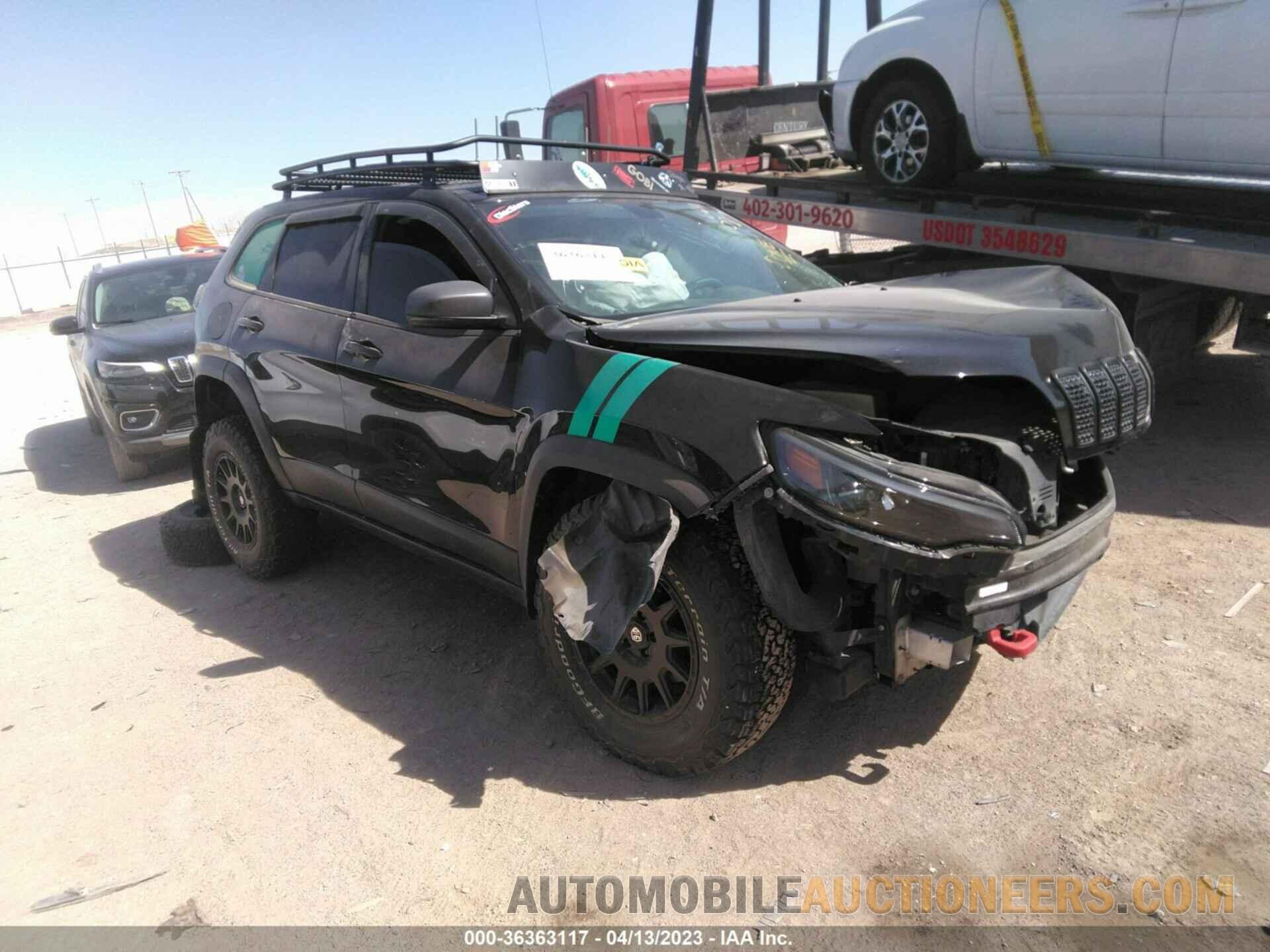 1C4PJMBX8KD391570 JEEP CHEROKEE 2019