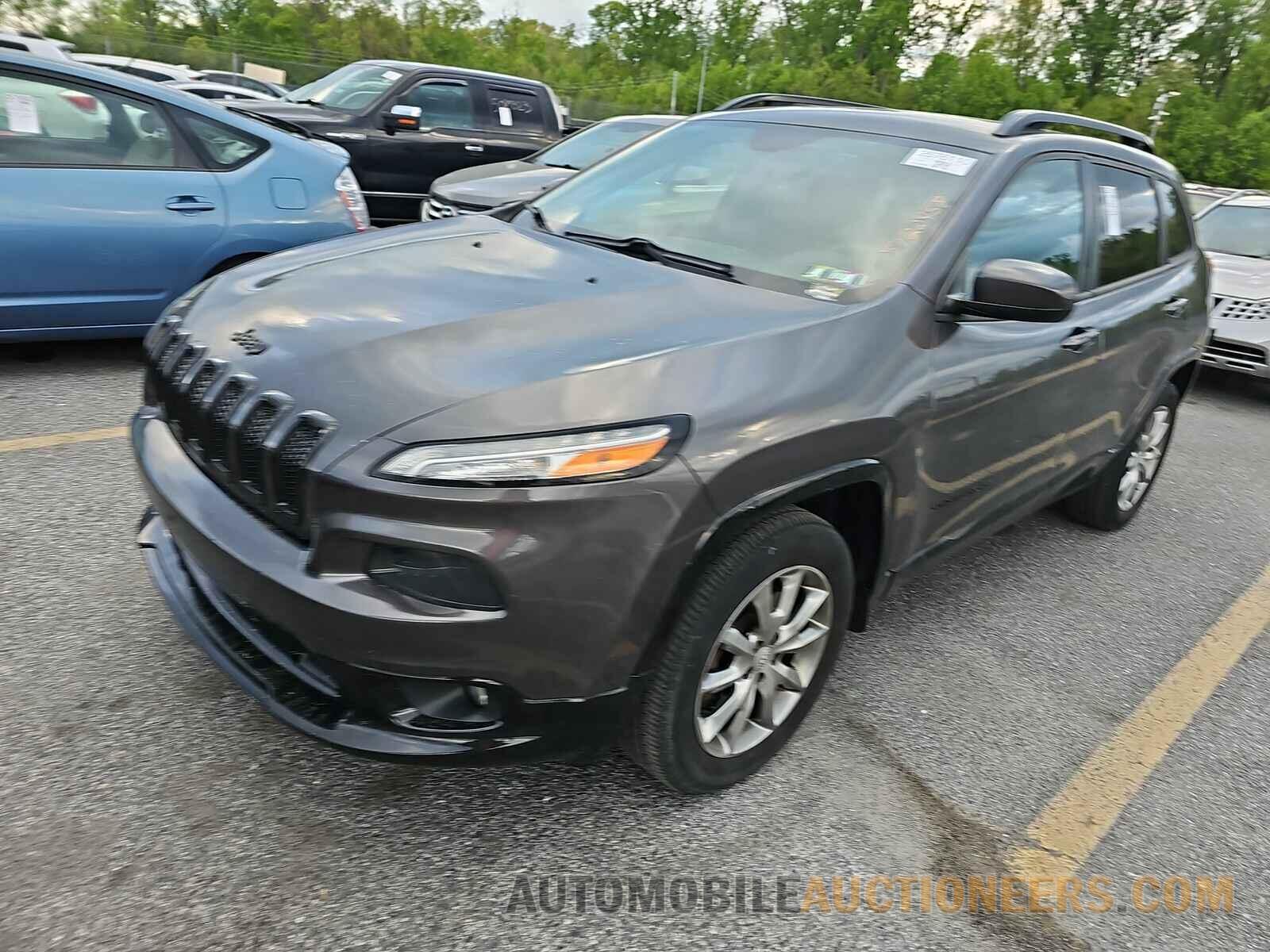 1C4PJMCB0JD588640 Jeep Cherokee 2018