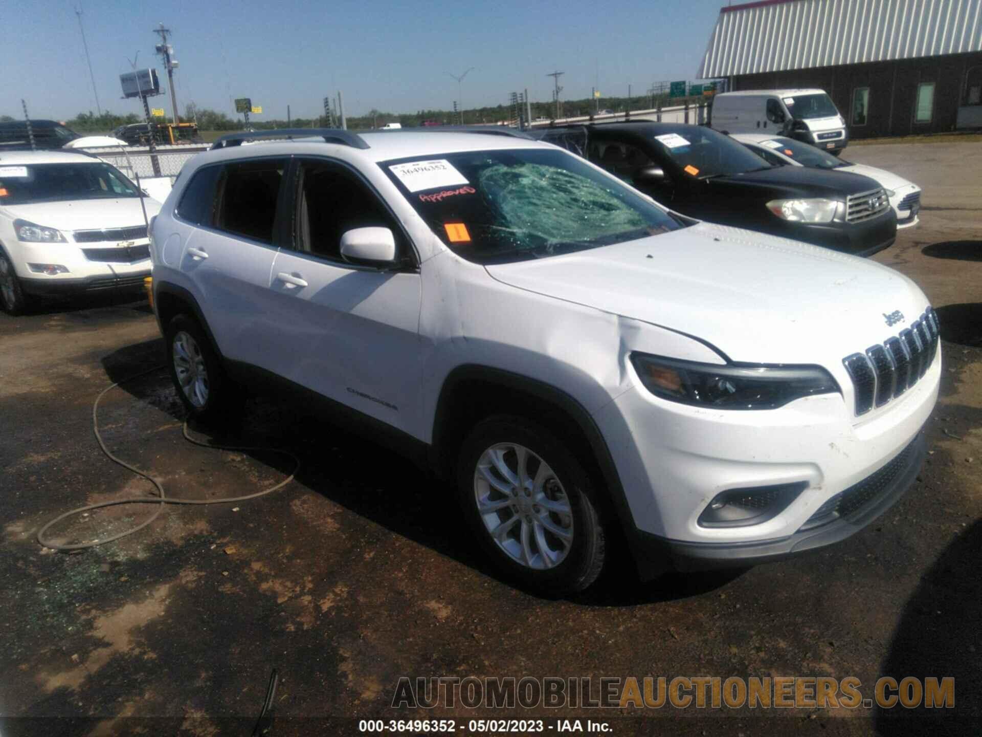 1C4PJMCB0KD369467 JEEP CHEROKEE 2019