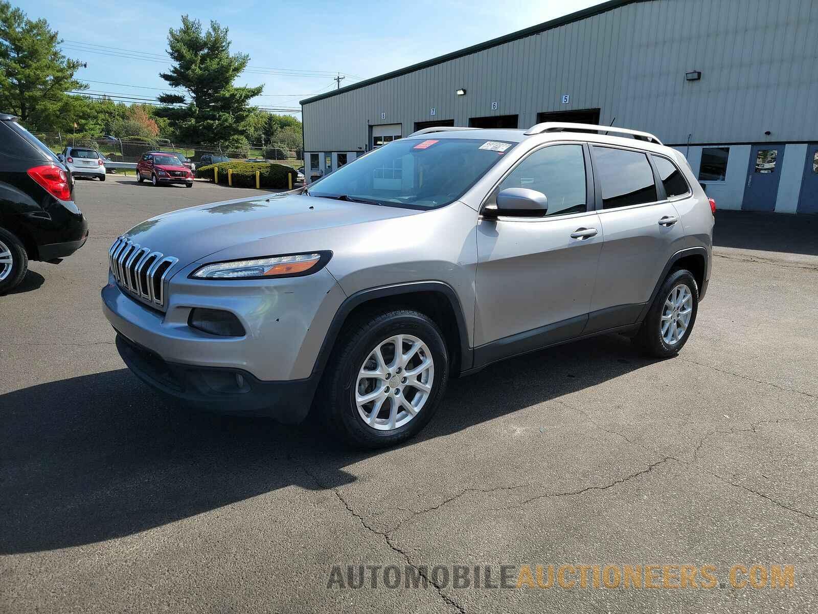 1C4PJMCB6HW587636 Jeep Cherokee 2017