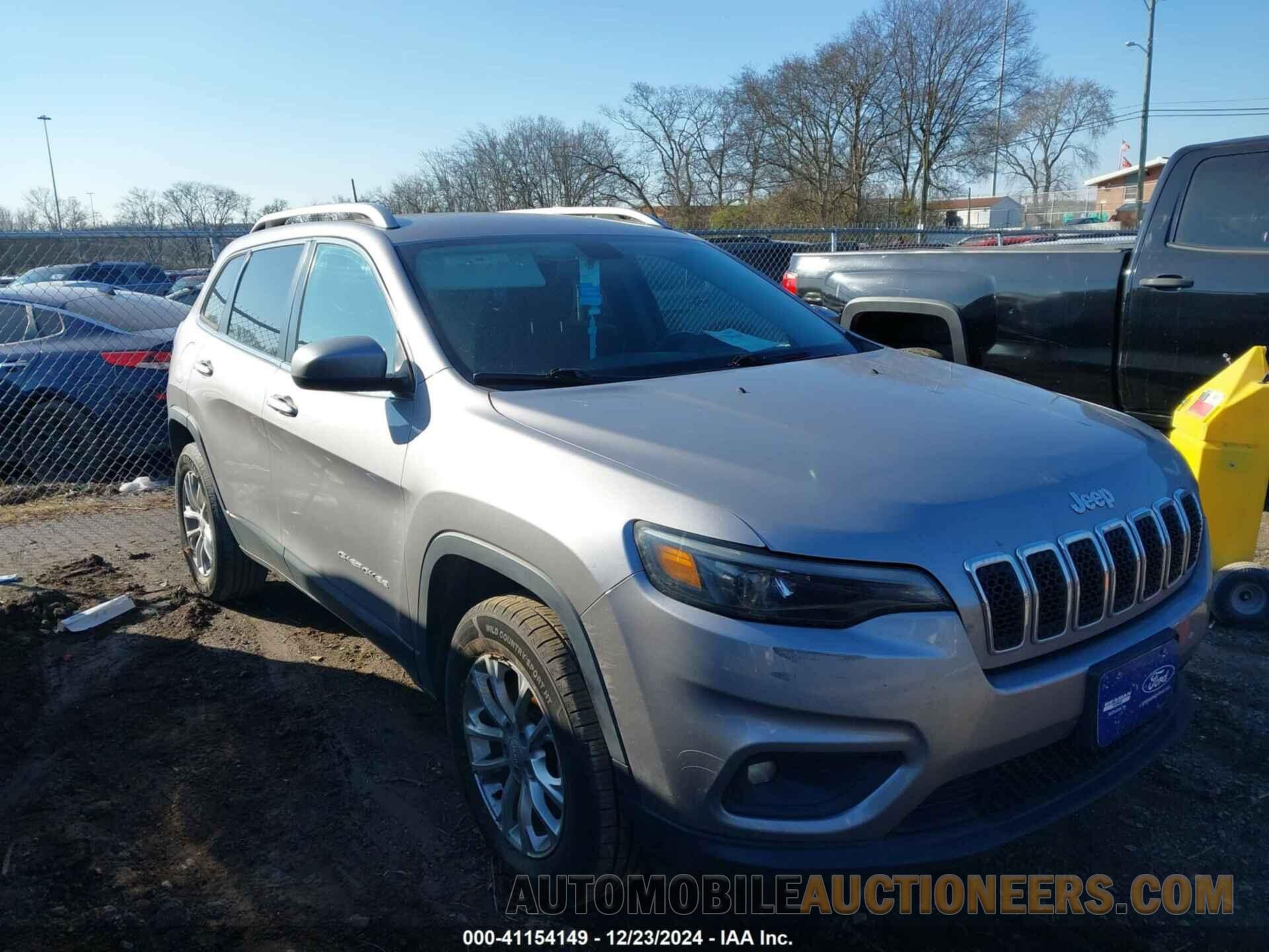 1C4PJMCB8KD167282 JEEP CHEROKEE 2019