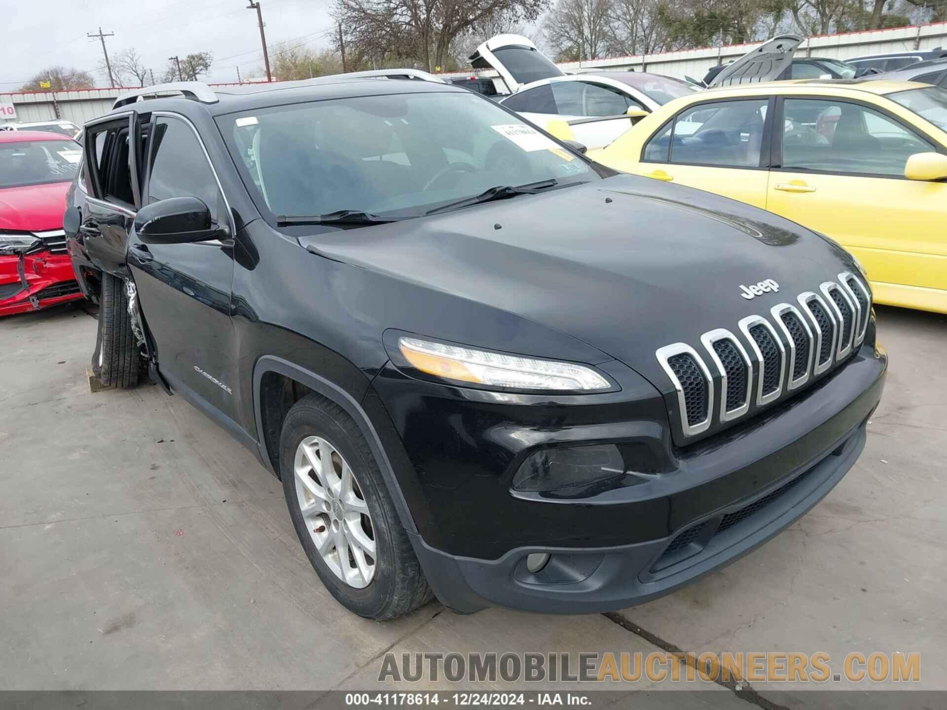 1C4PJMCS0HD217567 JEEP CHEROKEE 2017