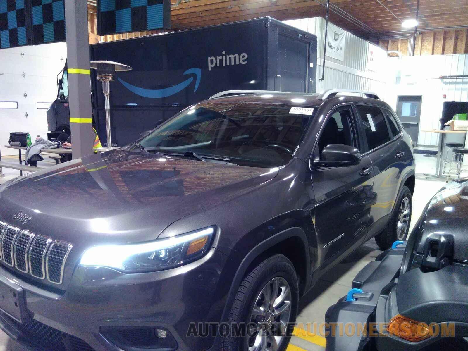 1C4PJMLB1KD330662 Jeep Cherokee 2019