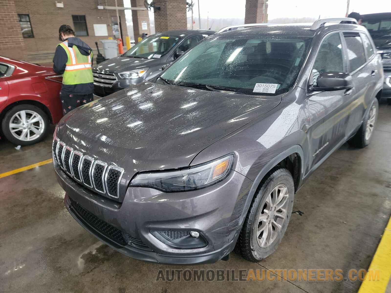 1C4PJMLB3KD245127 Jeep Cherokee 2019