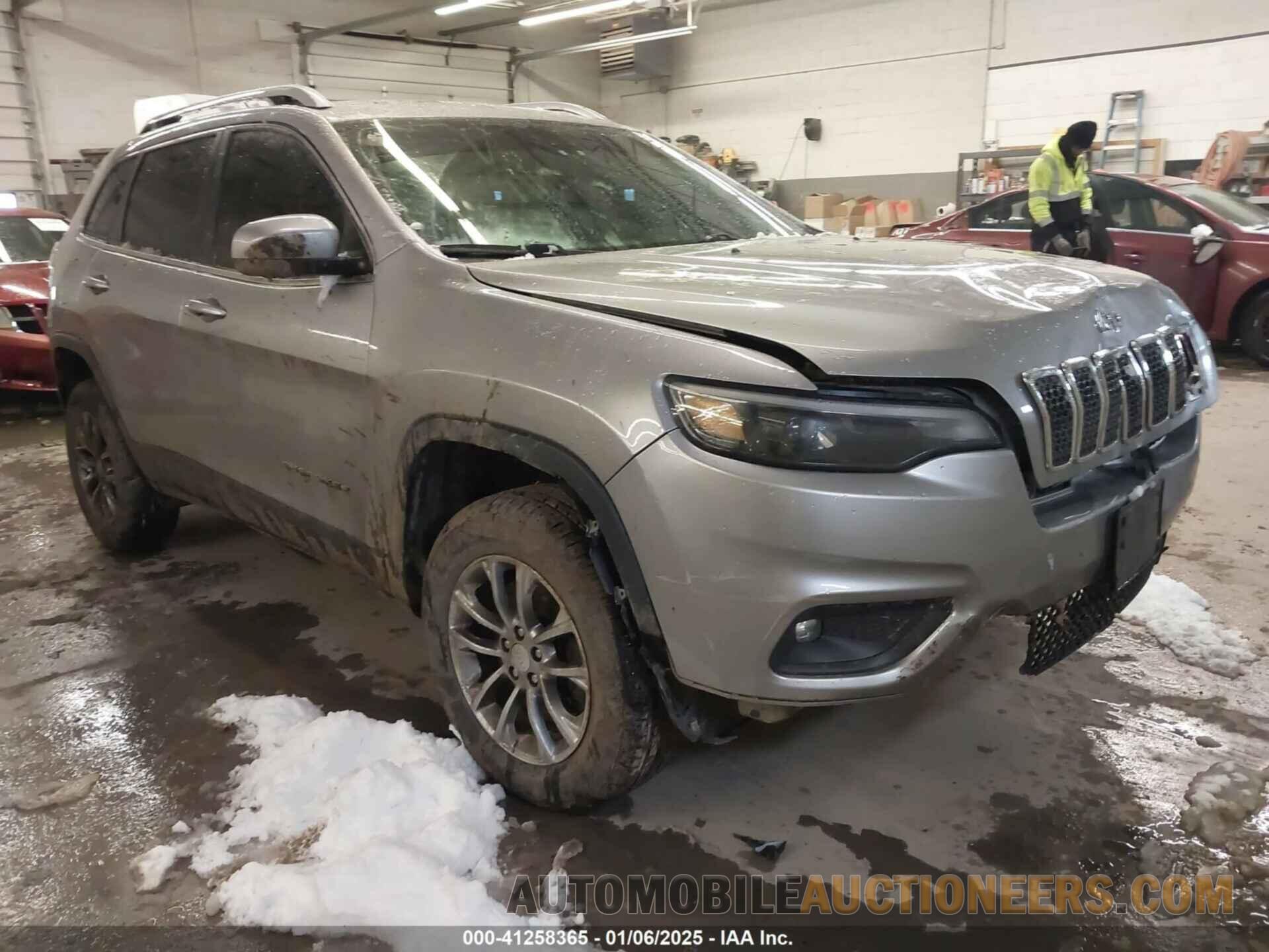 1C4PJMLX8KD137307 JEEP CHEROKEE 2019