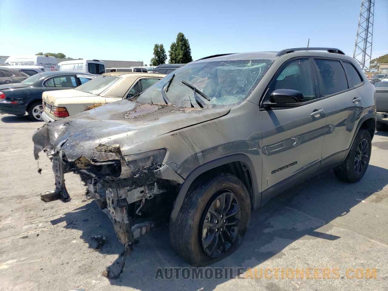 1C4PJMMB4PD114066 JEEP CHEROKEE A 2023