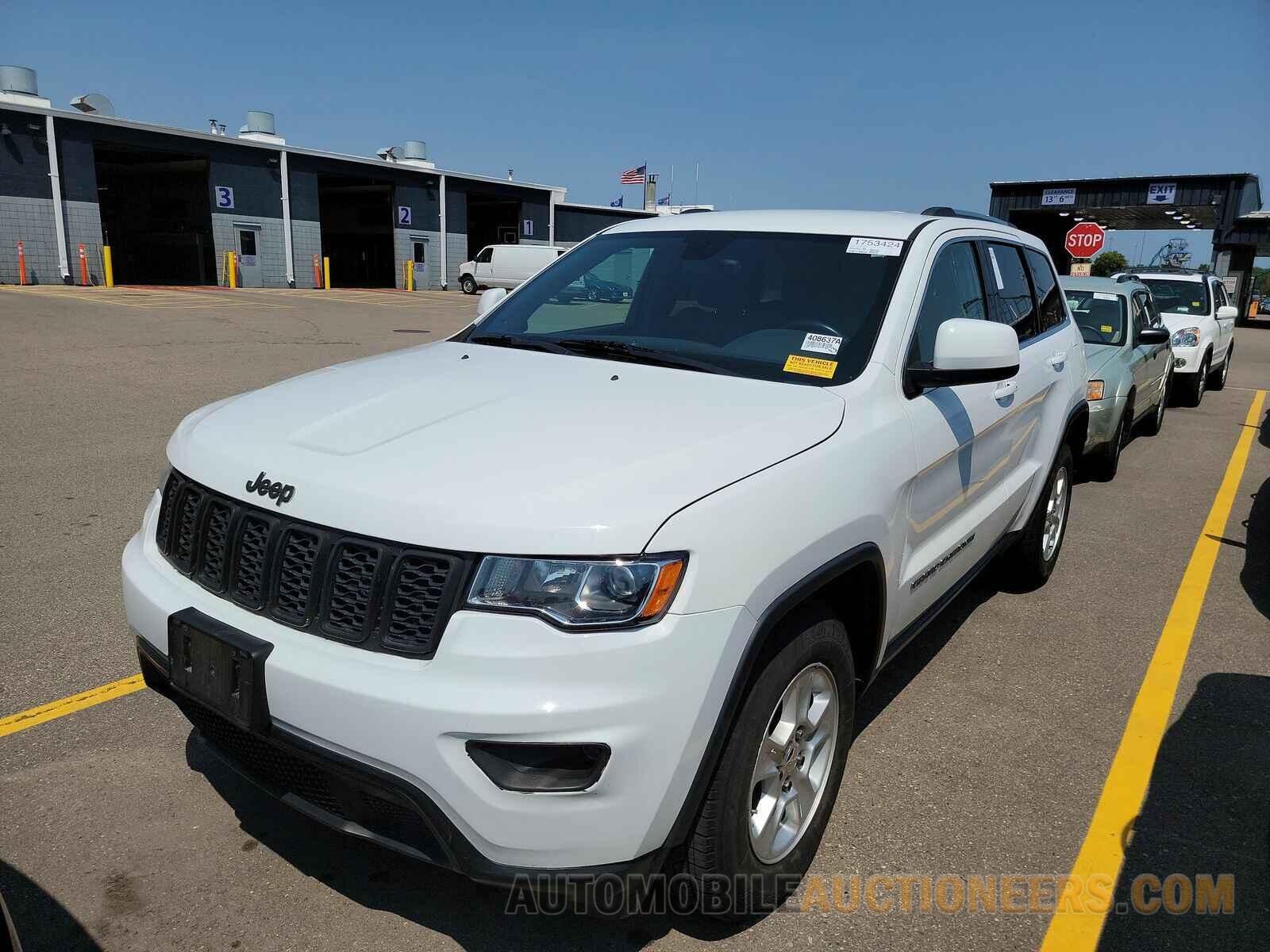 1C4RJEAG0HC647392 Jeep Grand Cherokee 2017