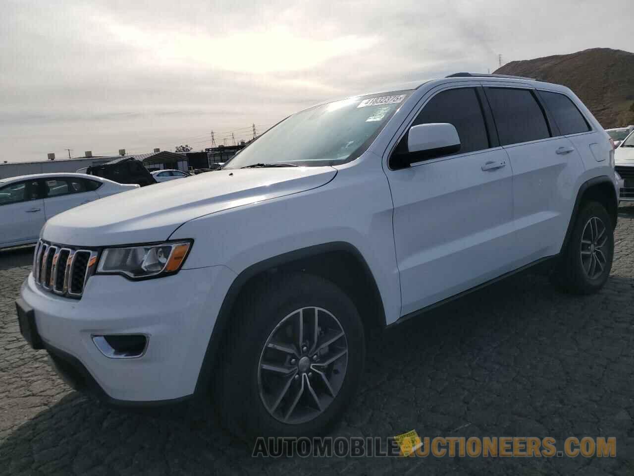 1C4RJEAG0JC399960 JEEP GRAND CHER 2018