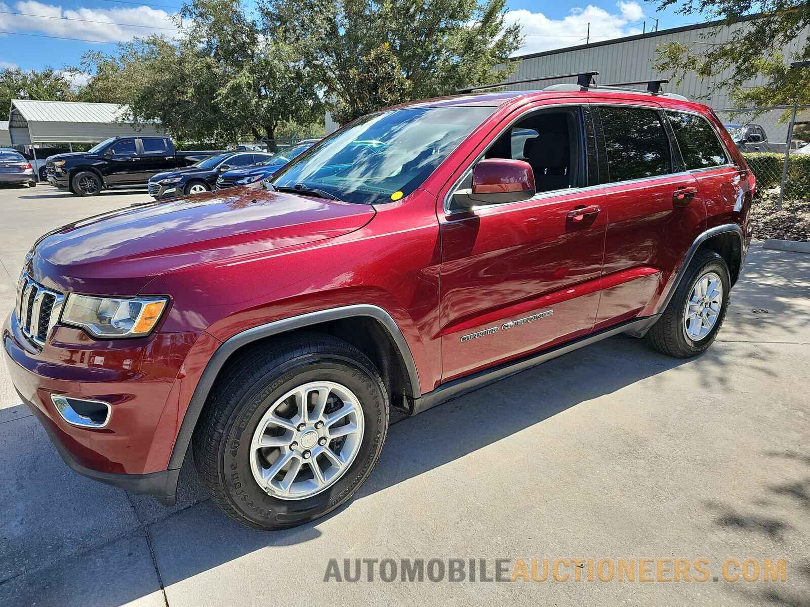 1C4RJEAG1JC300479 Jeep Grand Cherokee 2018