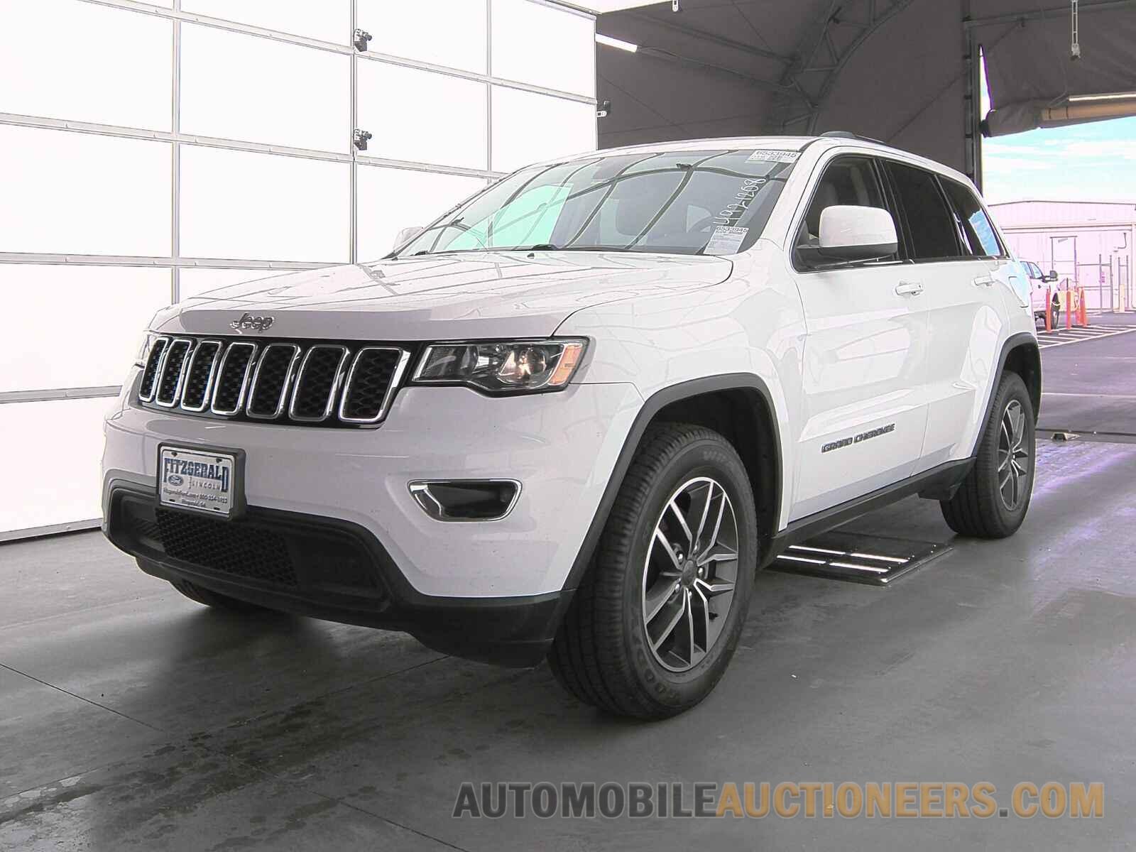 1C4RJEAG1KC737528 Jeep Grand Cherokee 2019