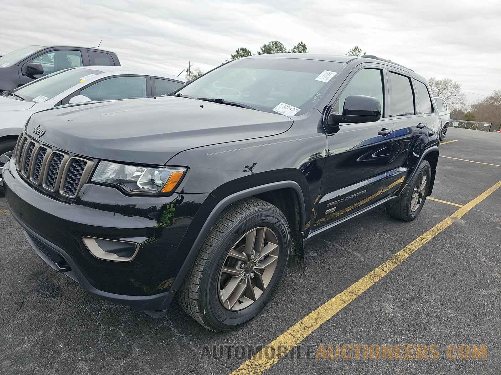 1C4RJEAG2HC637768 Jeep Grand Cherokee 2017