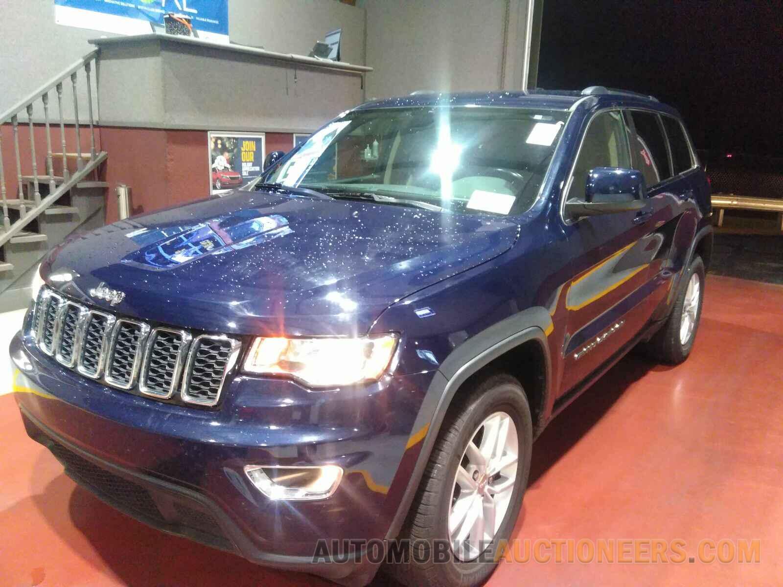 1C4RJEAG2HC696528 Jeep Grand Cherokee 2017