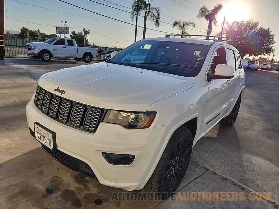 1C4RJEAG3HC819821 Jeep Grand Cherokee 2017