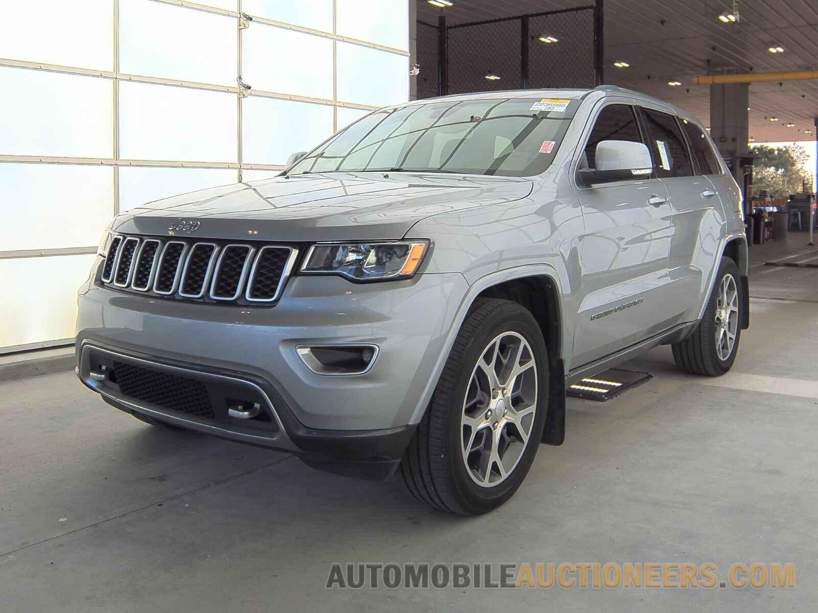 1C4RJEBG4JC338772 Jeep Grand Cherokee 2018