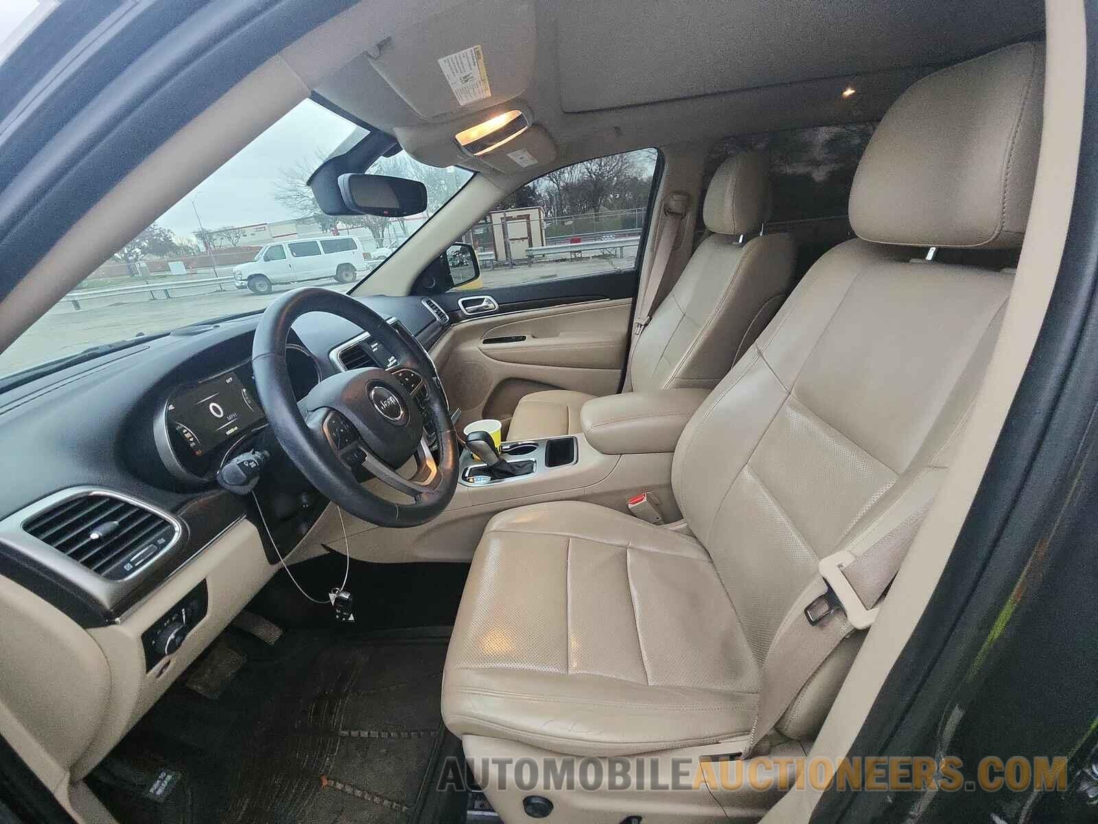 1C4RJEBG7JC221879 Jeep Grand Cherokee 2018