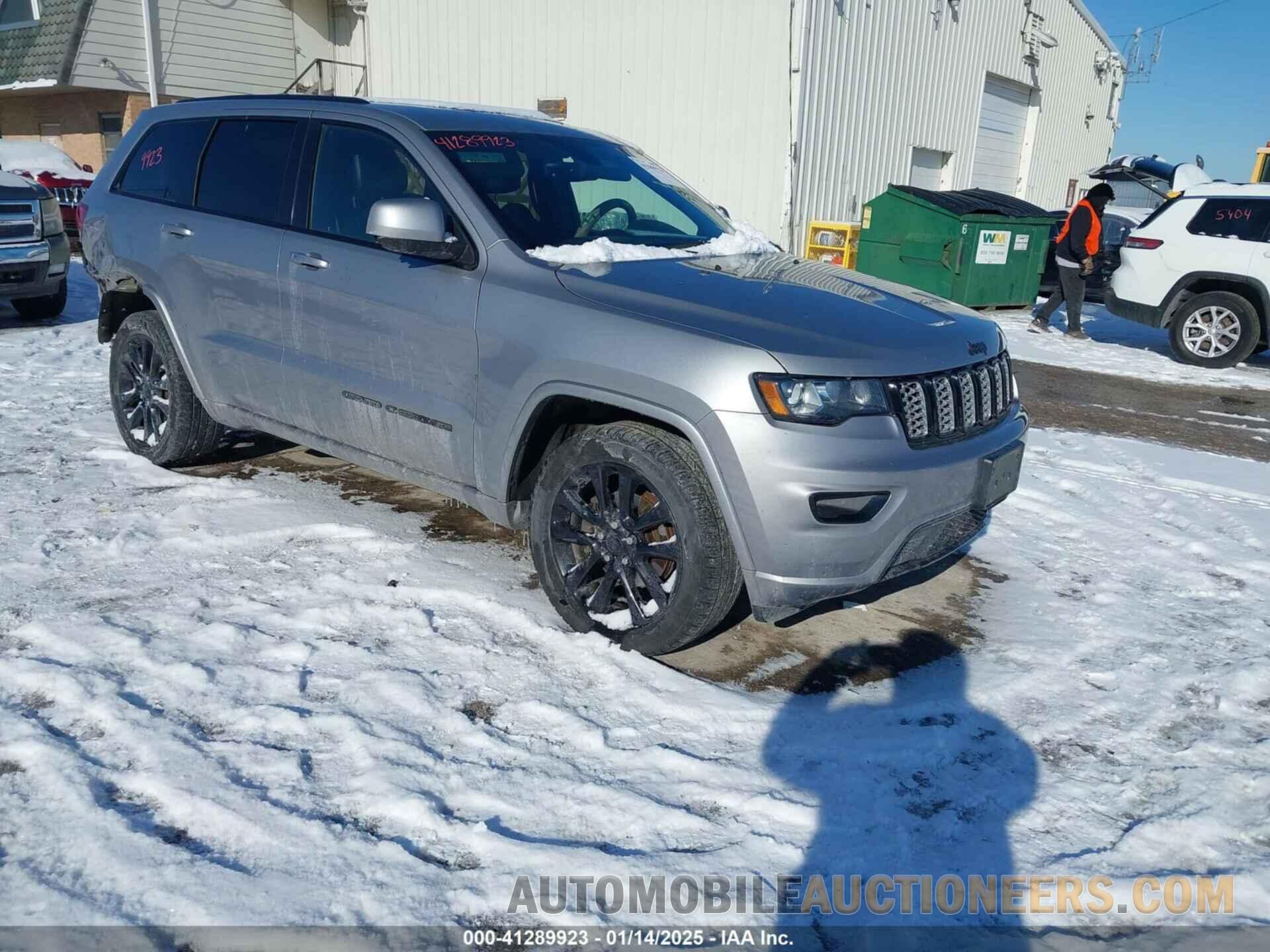 1C4RJFAG3JC302935 JEEP GRAND CHEROKEE 2018