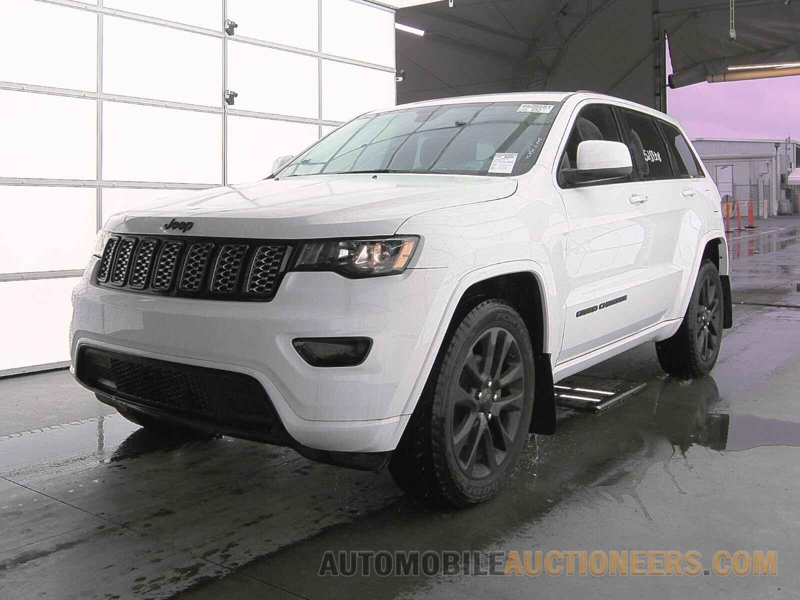 1C4RJFAG8JC118722 Jeep Grand Cherokee 2018