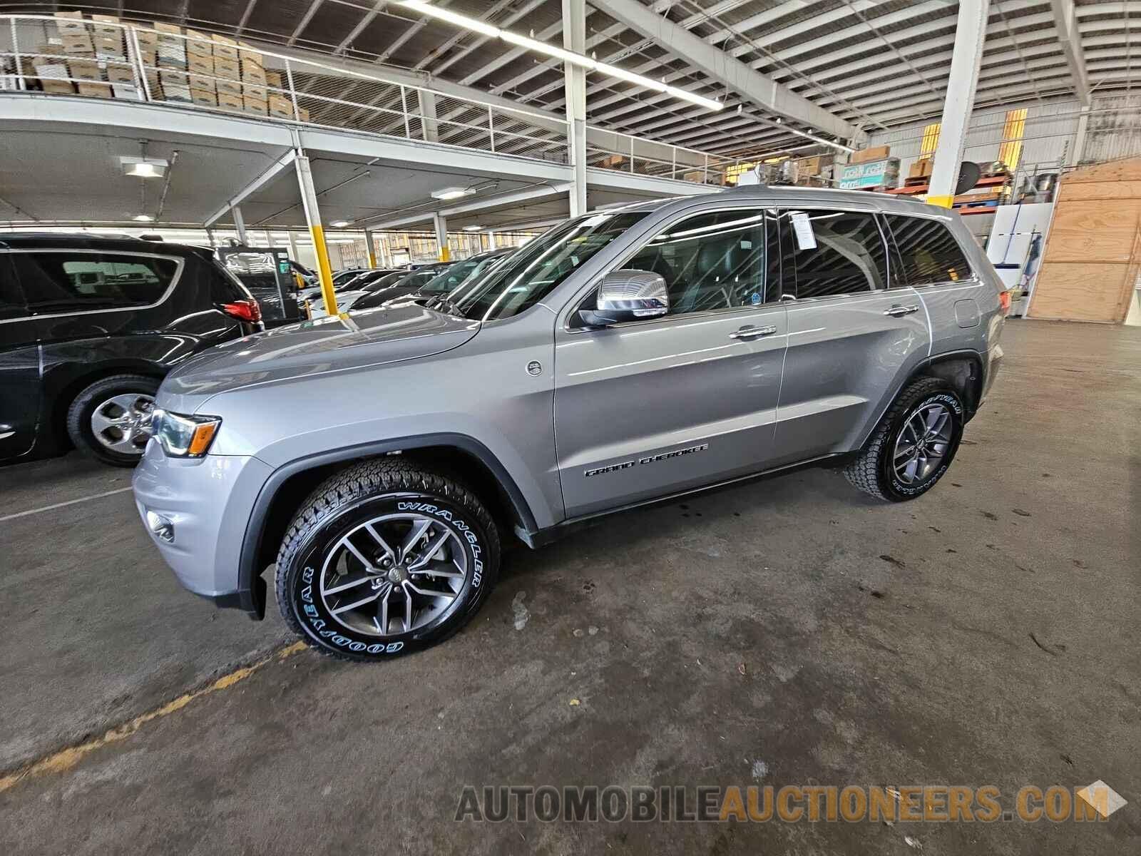 1C4RJFBG3JC267067 Jeep Grand Cherokee 2018