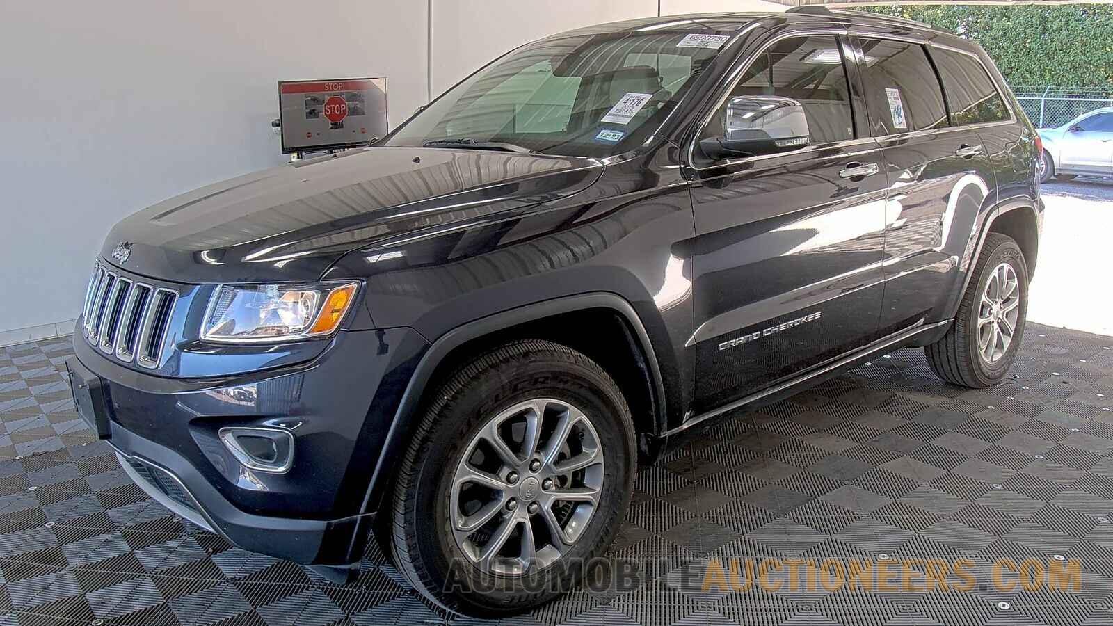 1C4RJFBG8FC822215 Jeep Grand Cherokee 2015