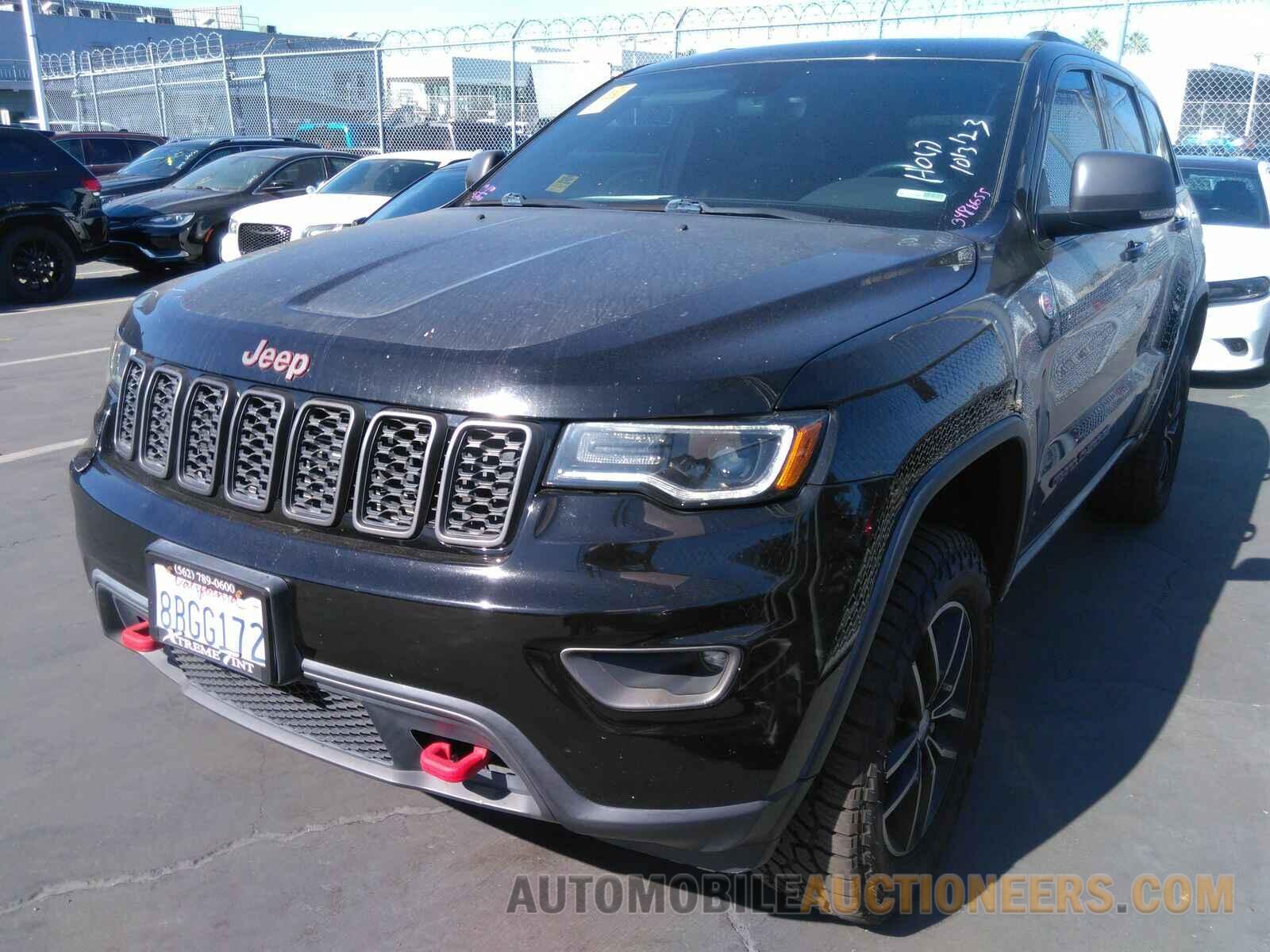 1C4RJFLG0JC107758 Jeep Grand Cherokee 2018