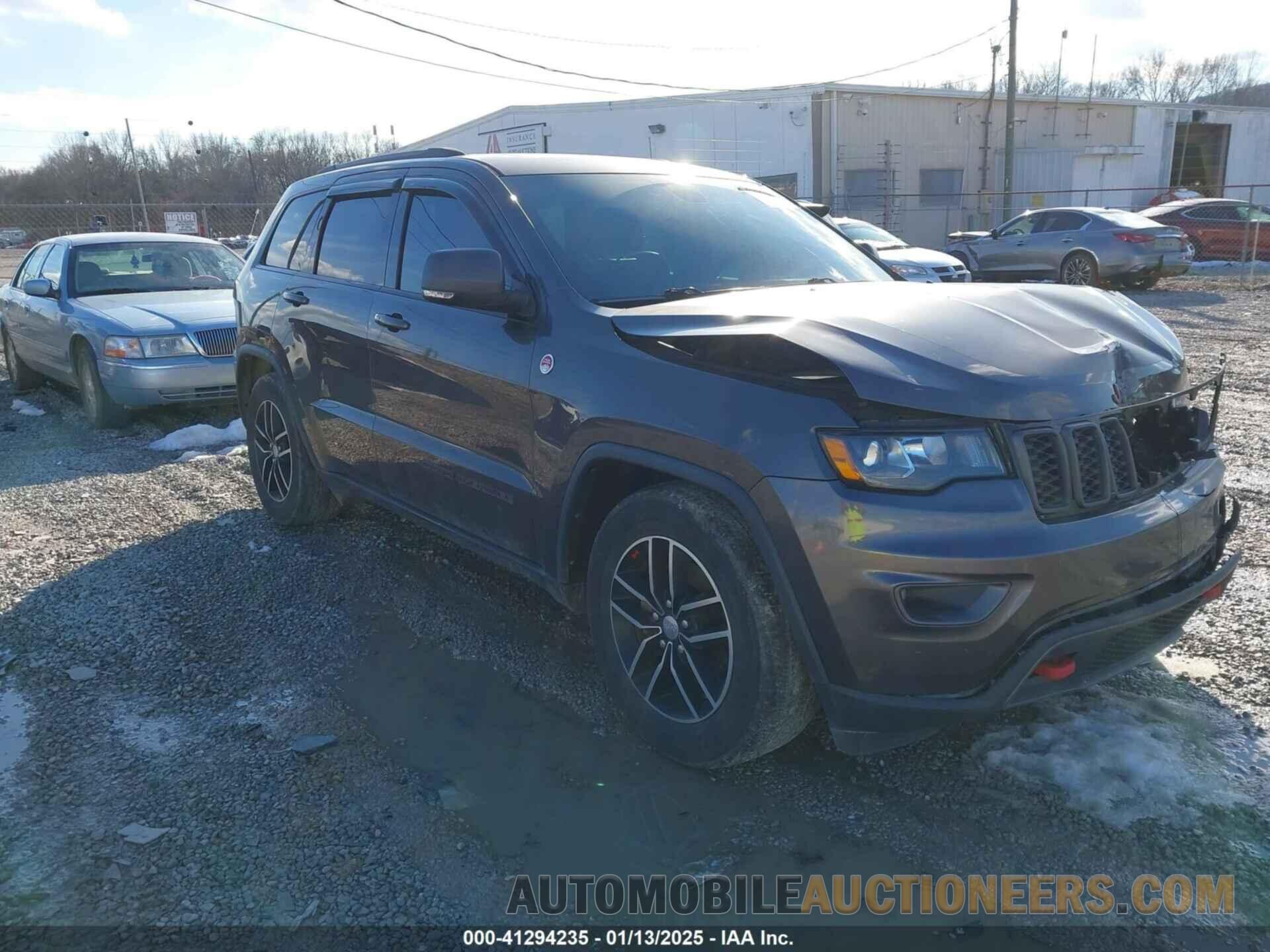 1C4RJFLG1HC954136 JEEP GRAND CHEROKEE 2017