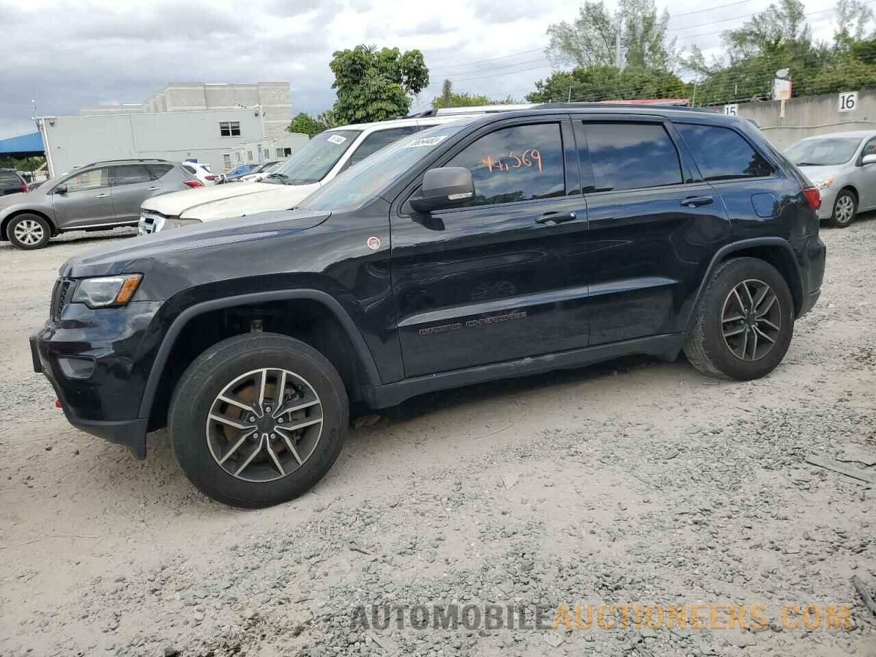 1C4RJFLG1KC759855 JEEP GRAND CHER 2019