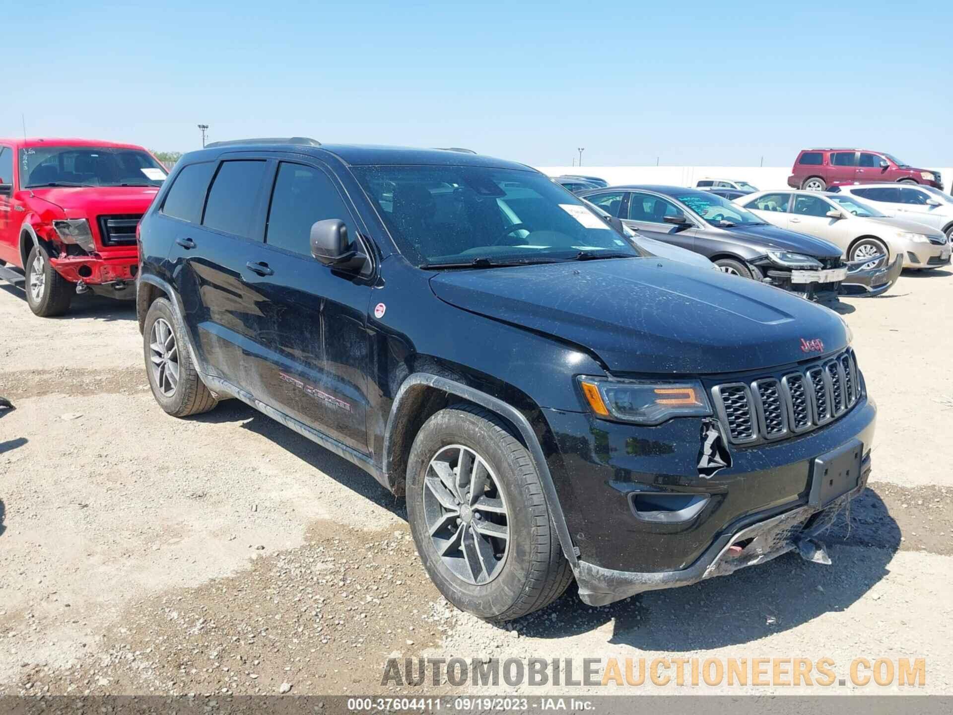 1C4RJFLG2JC113559 JEEP GRAND CHEROKEE 2018