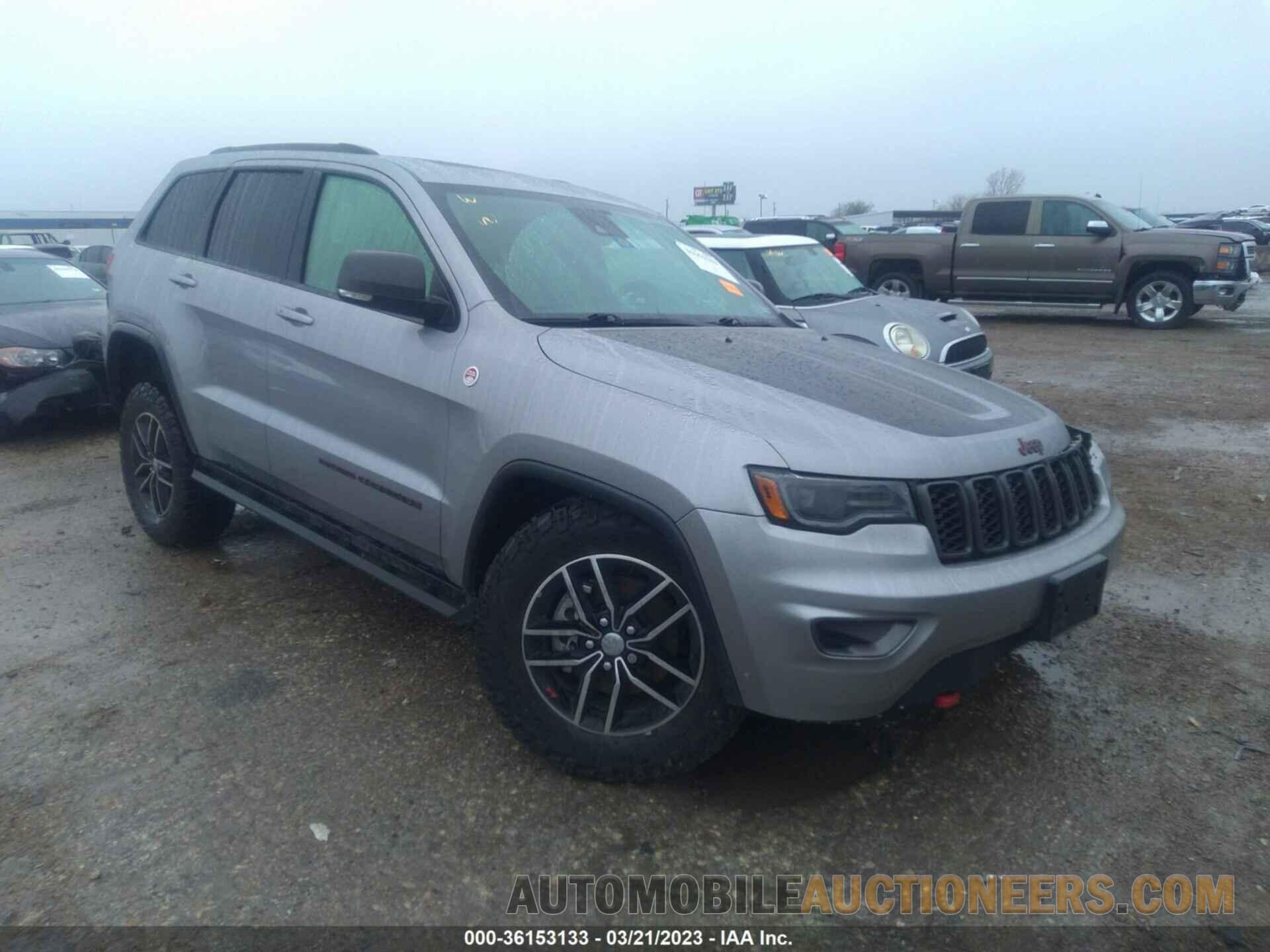 1C4RJFLG2JC168061 JEEP GRAND CHEROKEE 2018