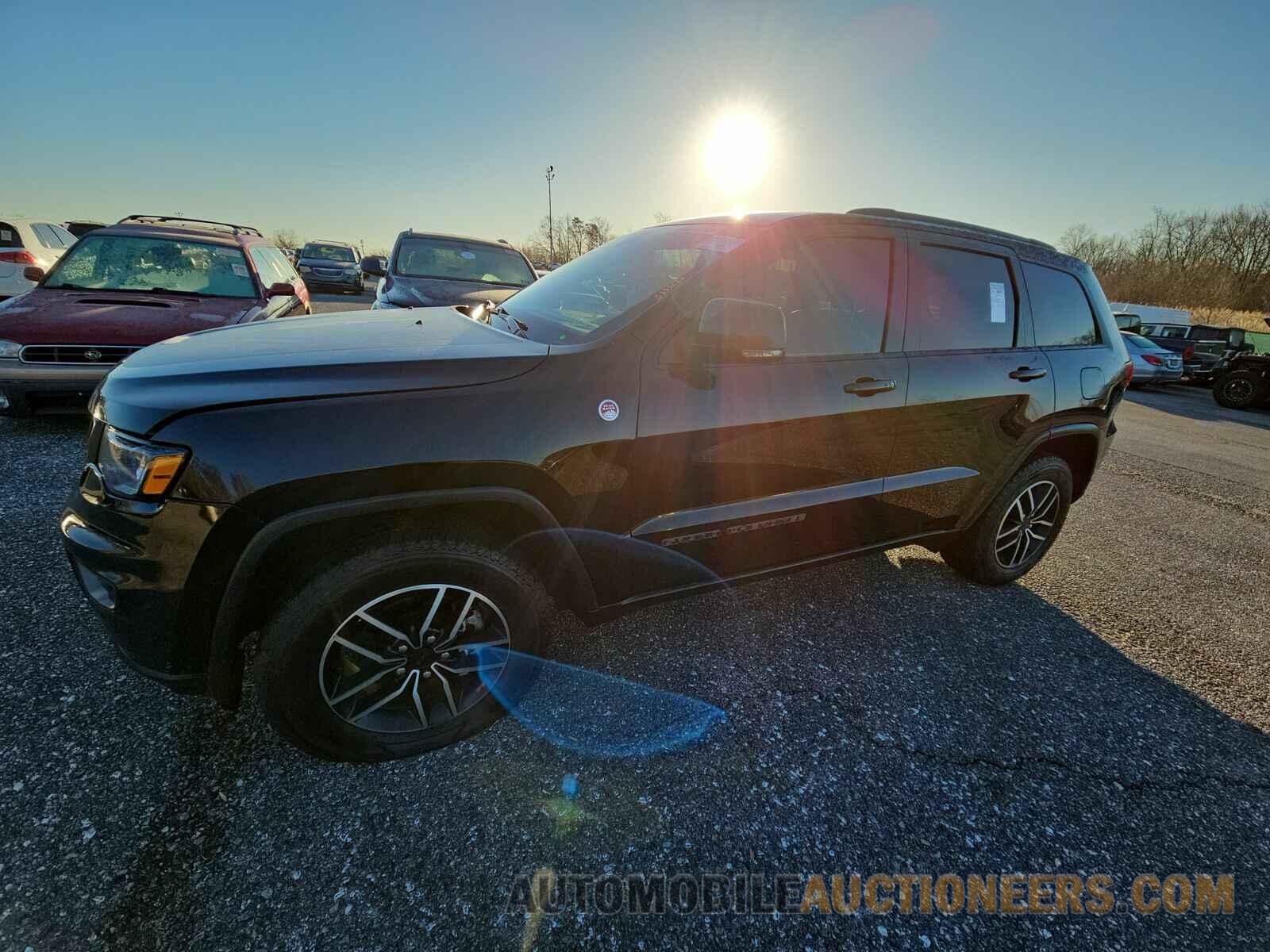 1C4RJFLG2KC727044 Jeep Grand Cherokee 2019