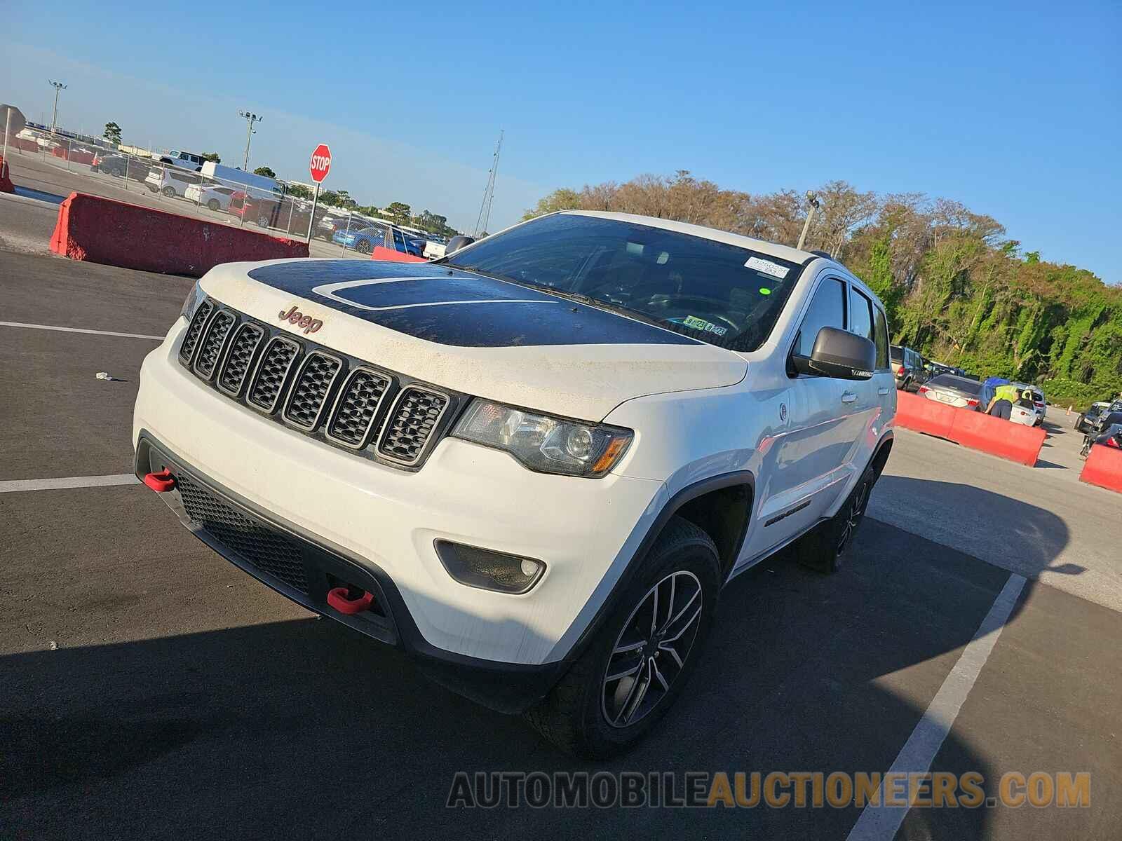 1C4RJFLG5KC589807 Jeep Grand Cherokee 2019