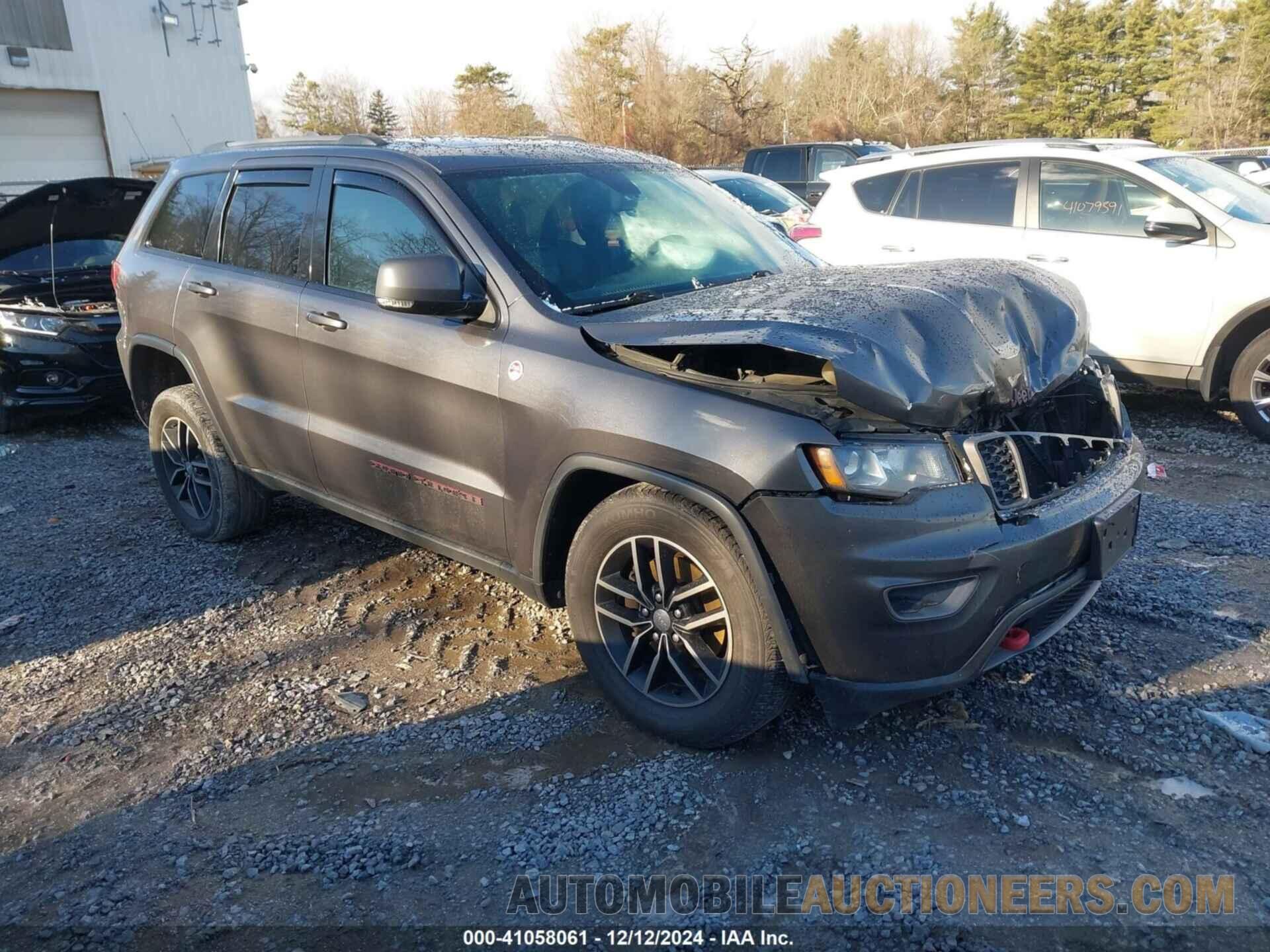 1C4RJFLG9HC667725 JEEP GRAND CHEROKEE 2017