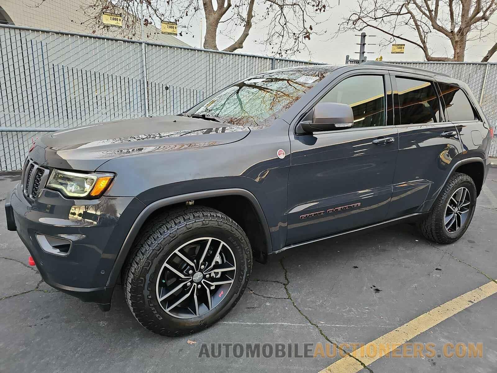 1C4RJFLG9JC207325 Jeep Grand Cherokee 2018