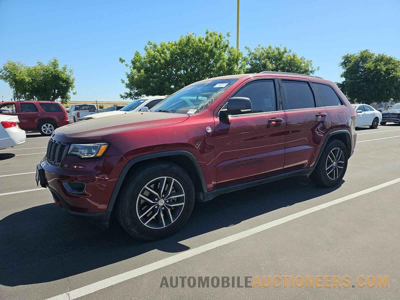 1C4RJFLT7HC683189 Jeep Grand Cherokee 2017